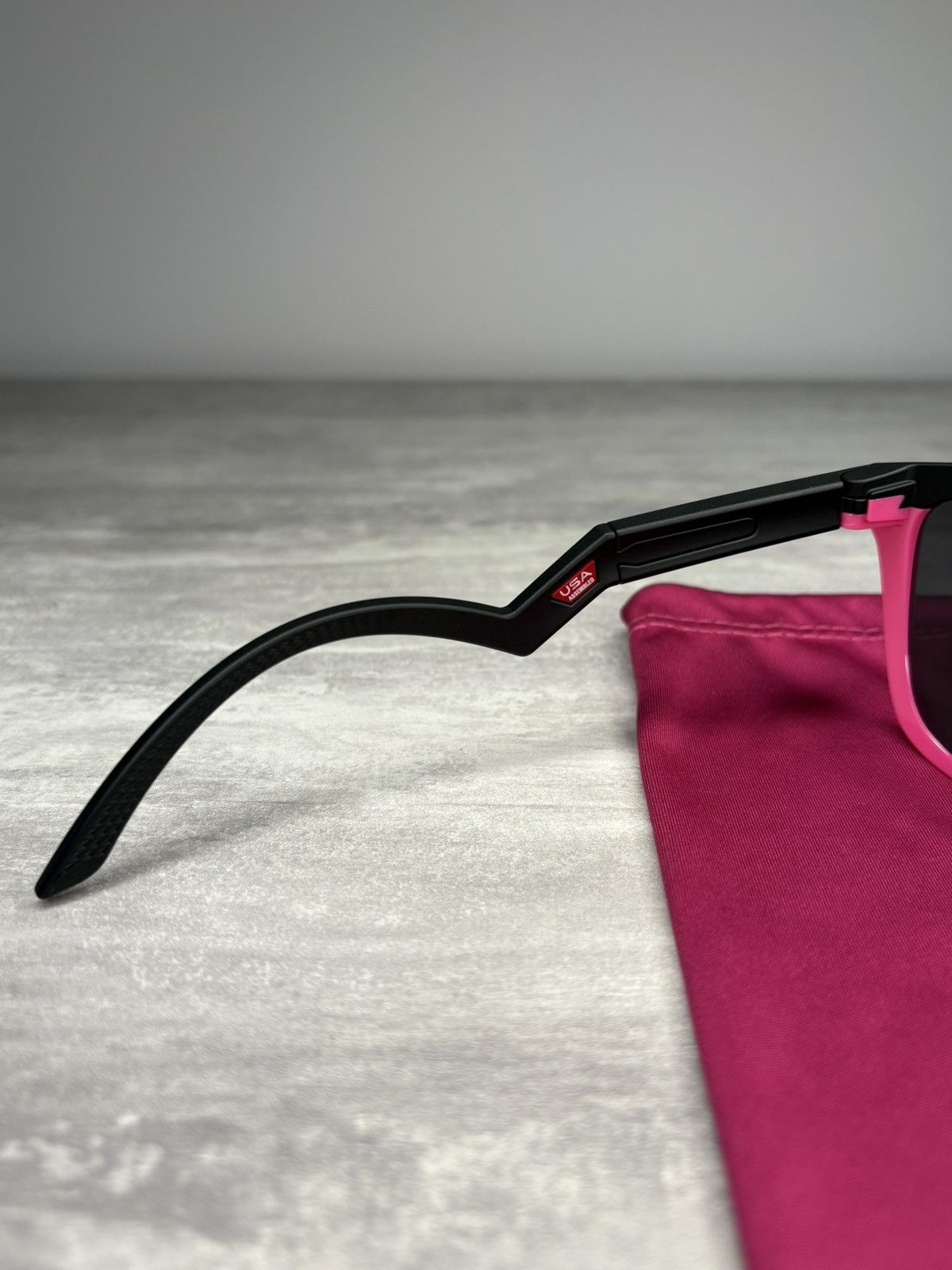 Oakley Oakley Sunglasses Frogskins Hybrid «Matte Black/Neon Pink» Size ONE SIZE - 10 Thumbnail