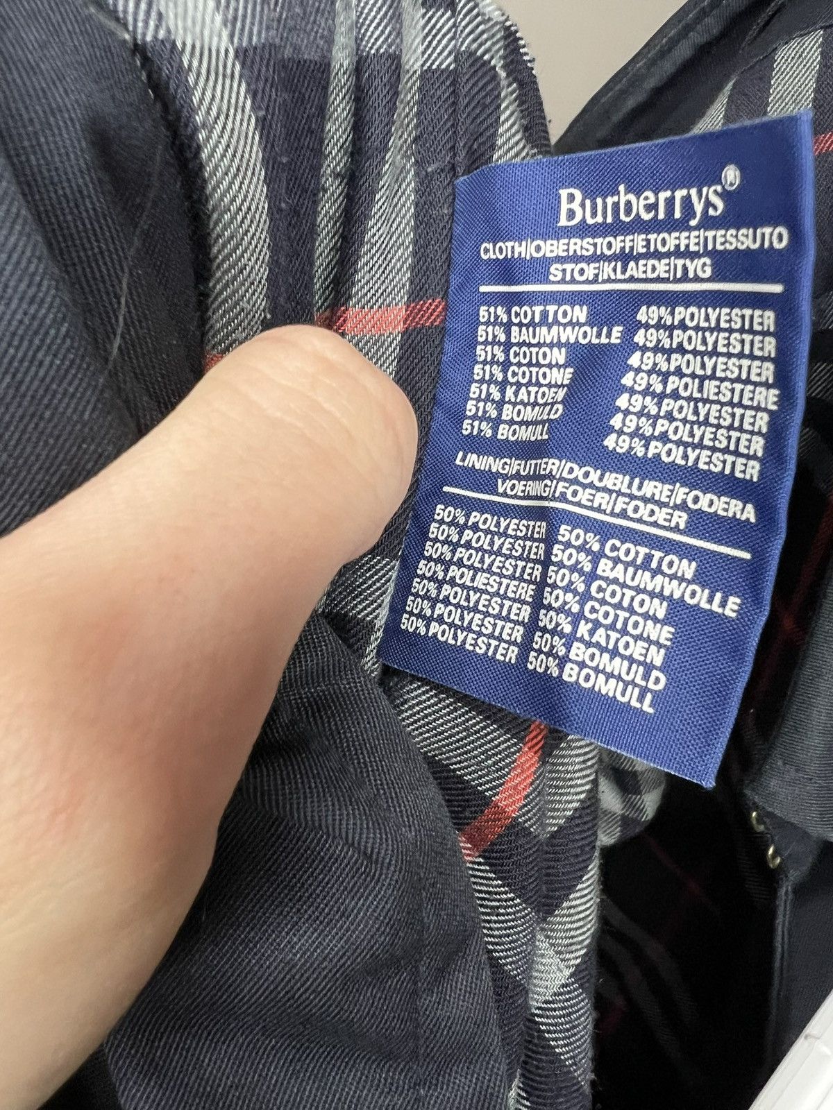 Burberry Vintage Burberry Navy Trench Coat Mens Size US M / EU 48-50 / 2 - 4 Thumbnail
