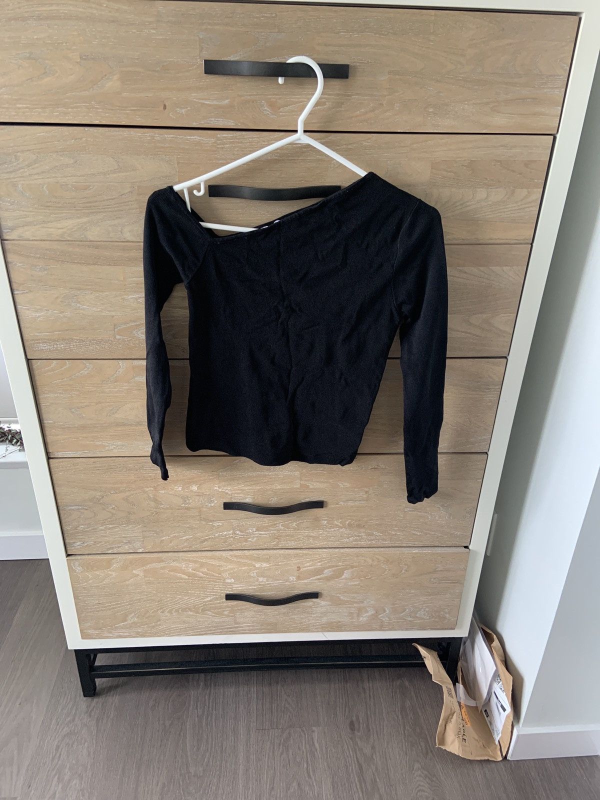Zara Black off the shoulder top Size S / US 4 / IT 40 - 1 Thumbnail