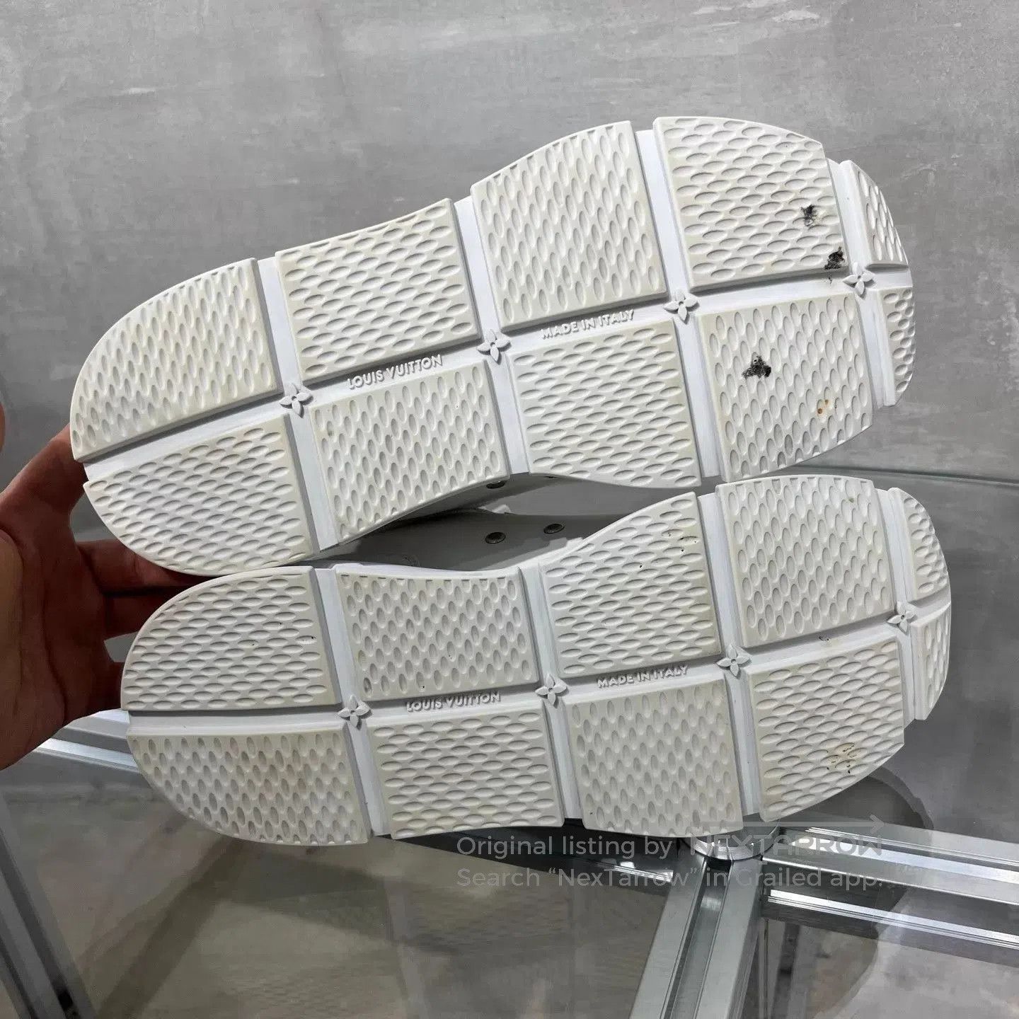 Louis Vuitton White Low-Top Sneakers Size 8. Size US 8 / EU 41 - 7 Thumbnail