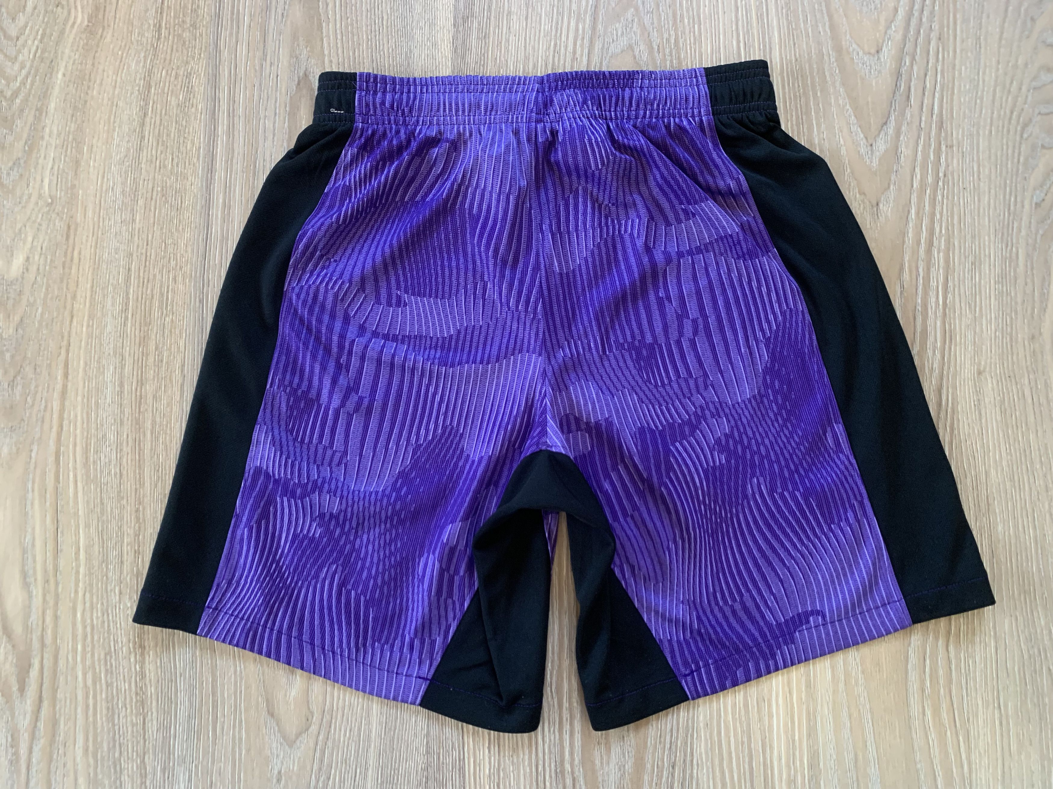 Nike Mens Nike Liverpool Stadium Third Shorts Size US 32 / EU 48 - 3 Thumbnail