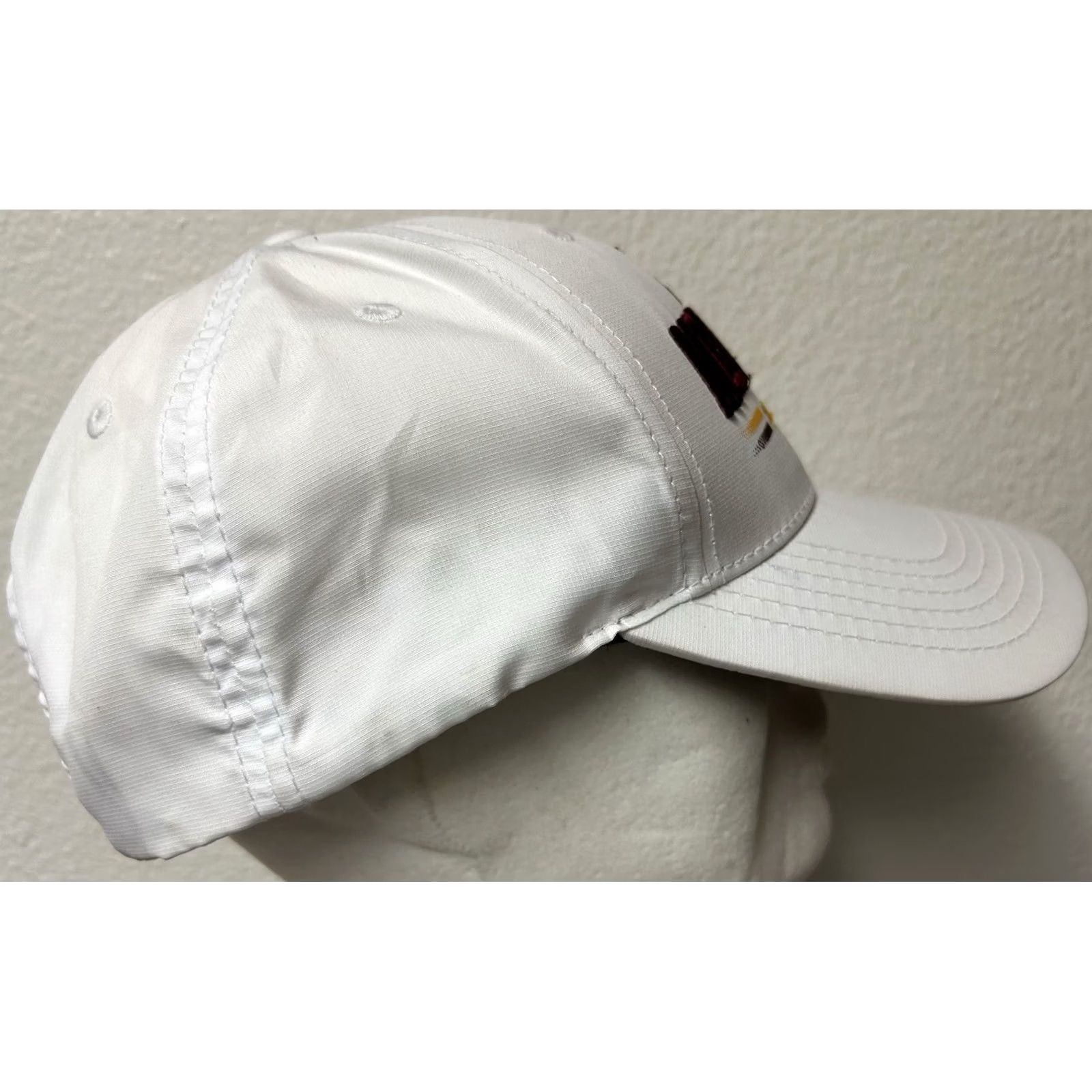 Vintage VINTAGE Minnesota Golden Gophers Snapback Hat Cap Top Of The World Embroidered Size US M / EU 48-50 / 2 - 3 Thumbnail