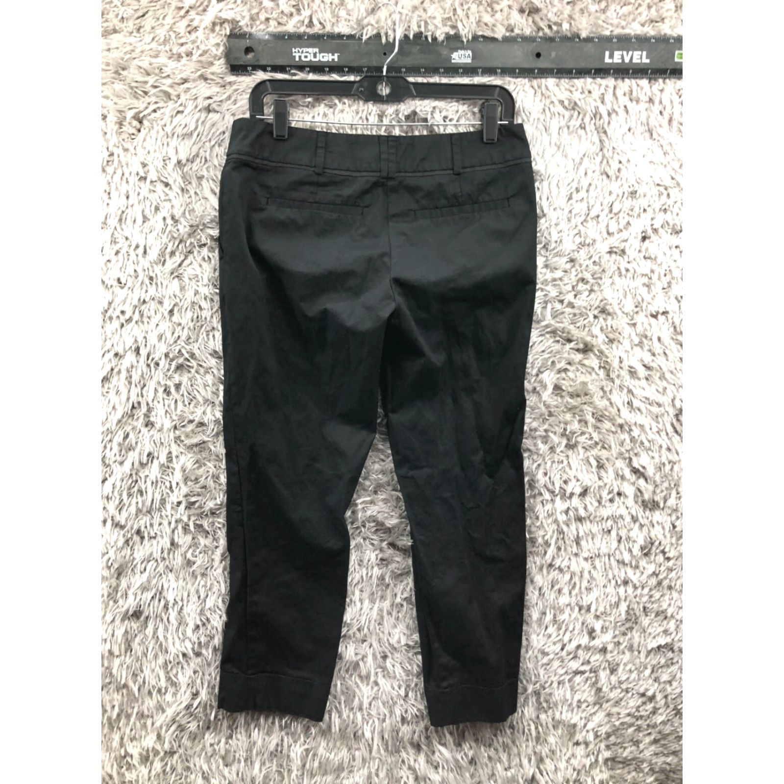 CO New York & Co 7th Avenue Design Studio Capri Pants Womens Size 4 Black Hook Eye Capris Pants Regular Size 27" / US 4 / IT 40 - 5 Thumbnail