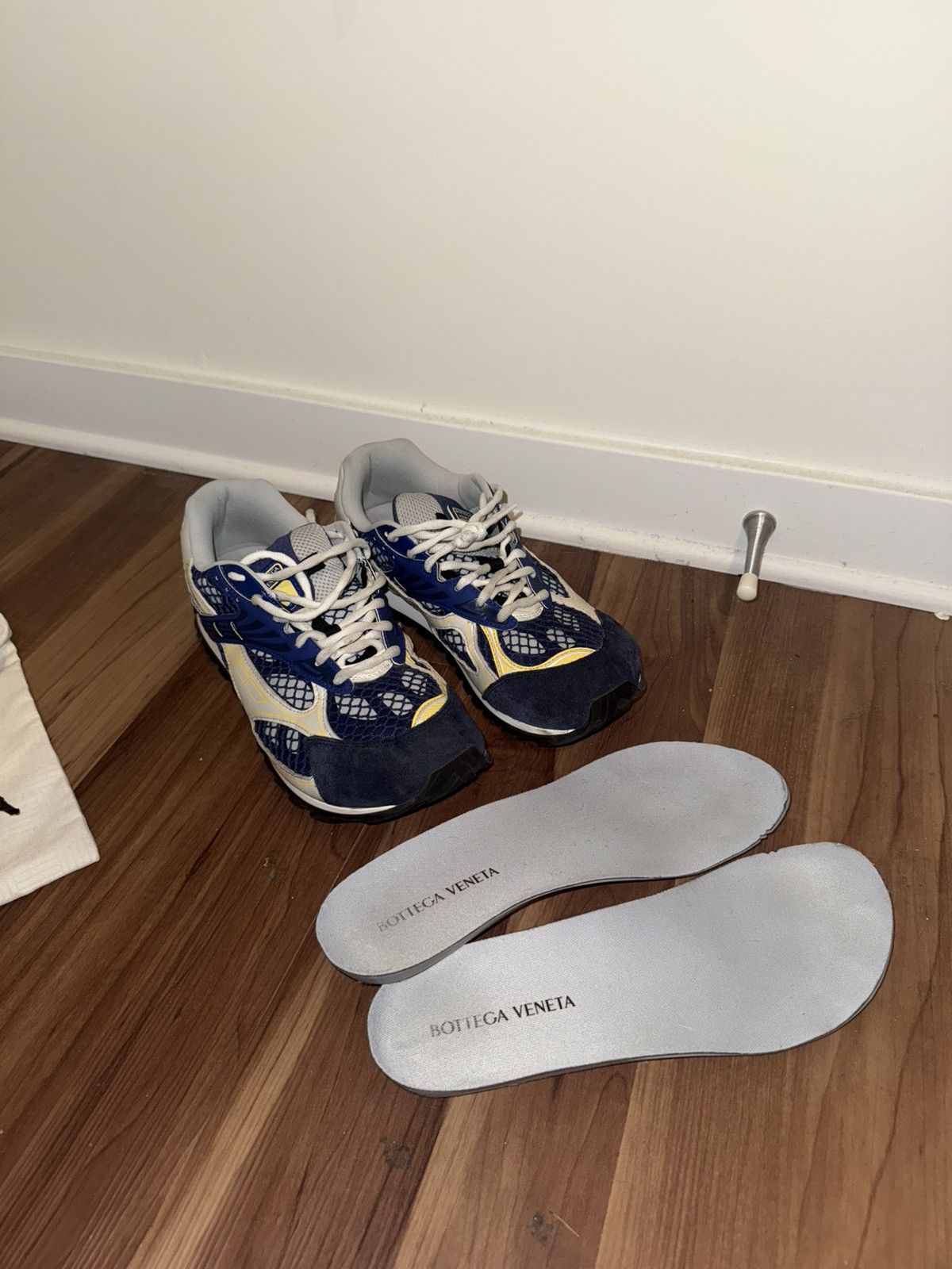 Bottega Veneta Bottega Veneta Orbit Size US 9 / EU 42 - 13 Thumbnail