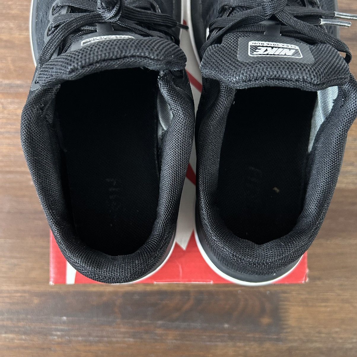 Nike Nike Flex Runner Shoes Black/White Women Size 8.5 Size US 8.5 / IT 38.5 - 4 Thumbnail