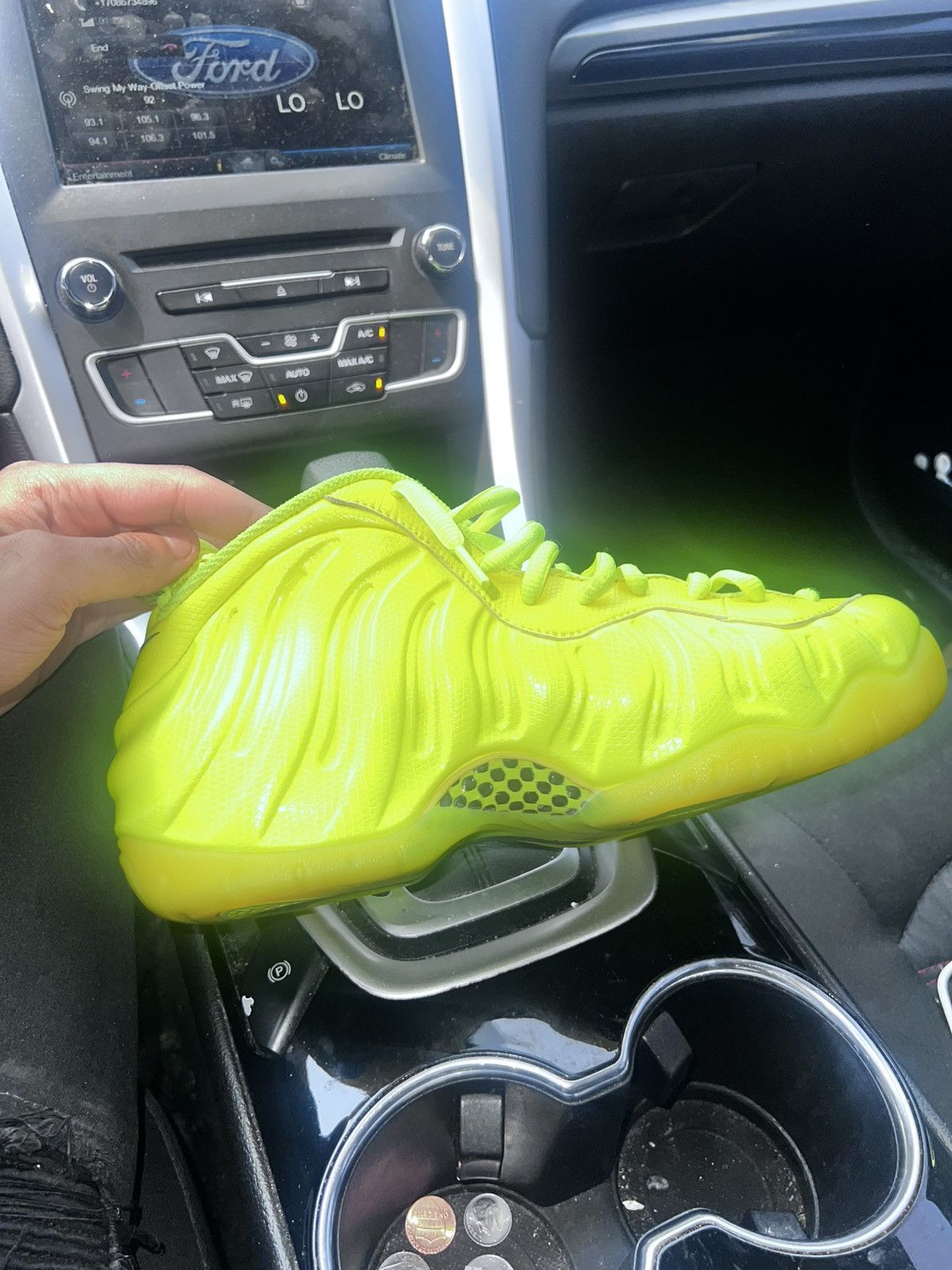 Nike Nike Air Max Foamposite Pro Volt 2014 Size US 9.5 / EU 42-43 - 4 Thumbnail