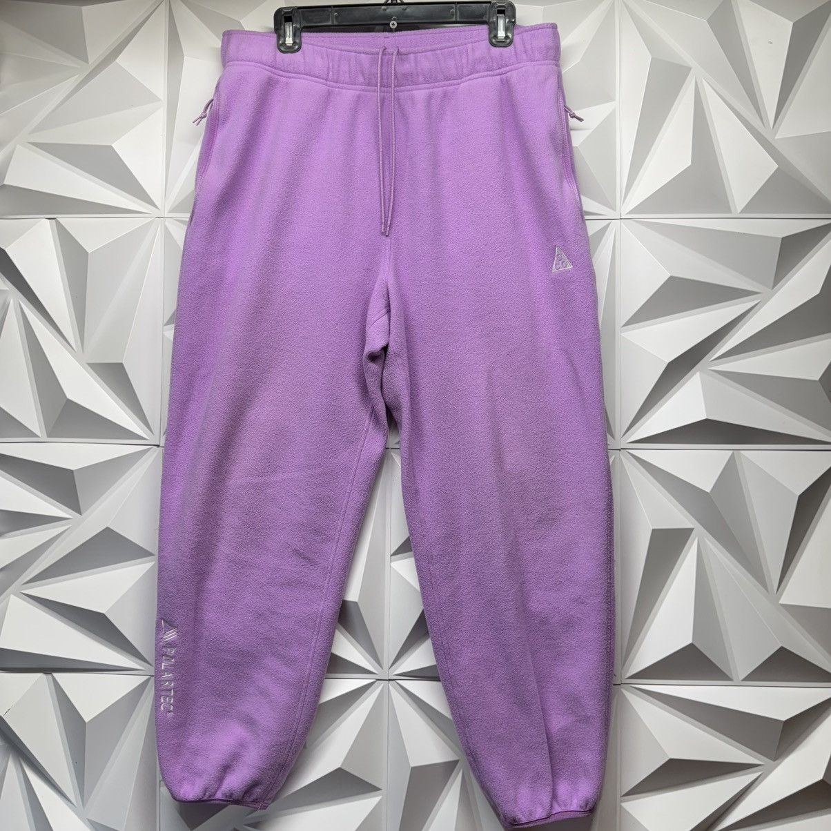 Polartec Nike ACG Polartec Wolf Tree Women's L Fleece Rush Fuchsia Size 29" - 1 Thumbnail