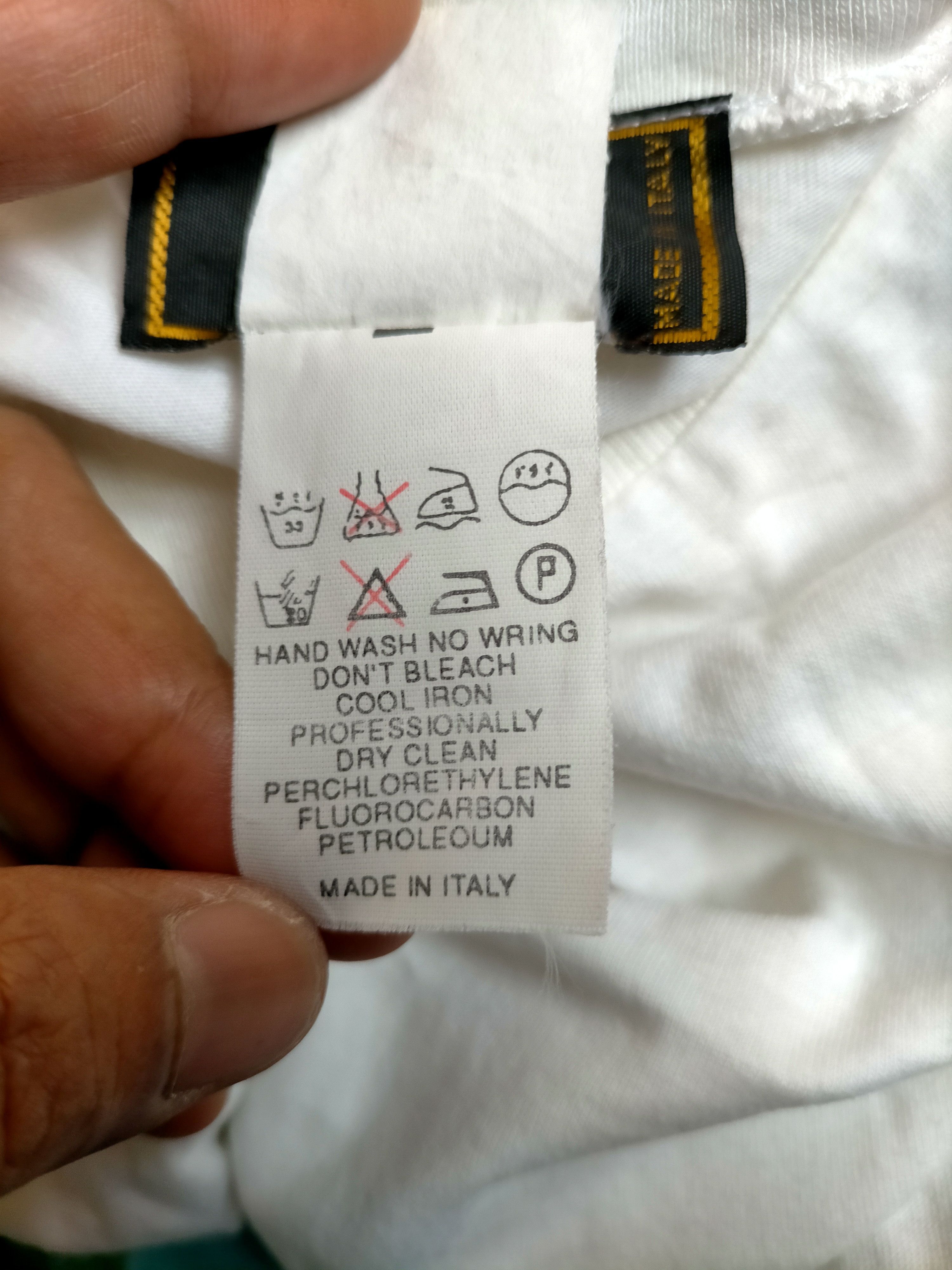 Fendi Fendi Made in italy Side Tape White Tee Size US L / EU 52-54 / 3 - 12 Thumbnail