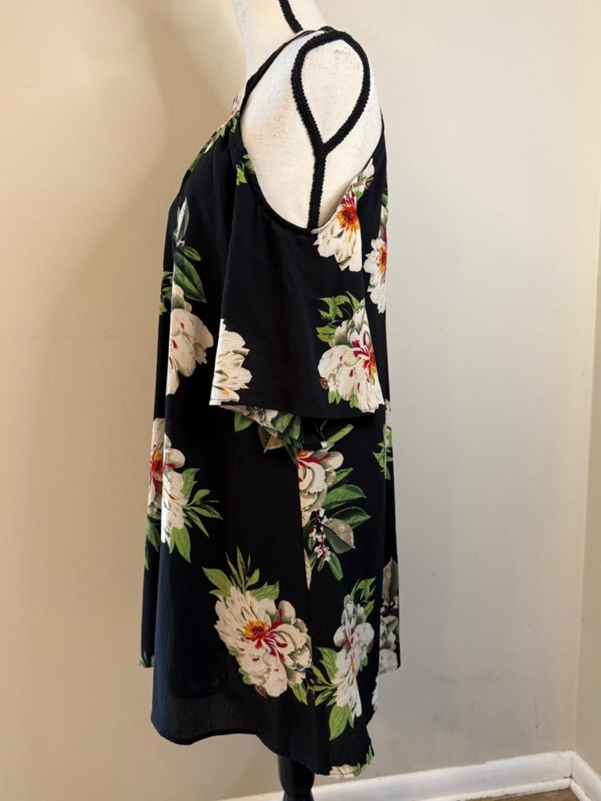 Other Jodifl floral midi cold shoulder black dress SZ SM Size S / US 4 / IT 40 - 3 Thumbnail