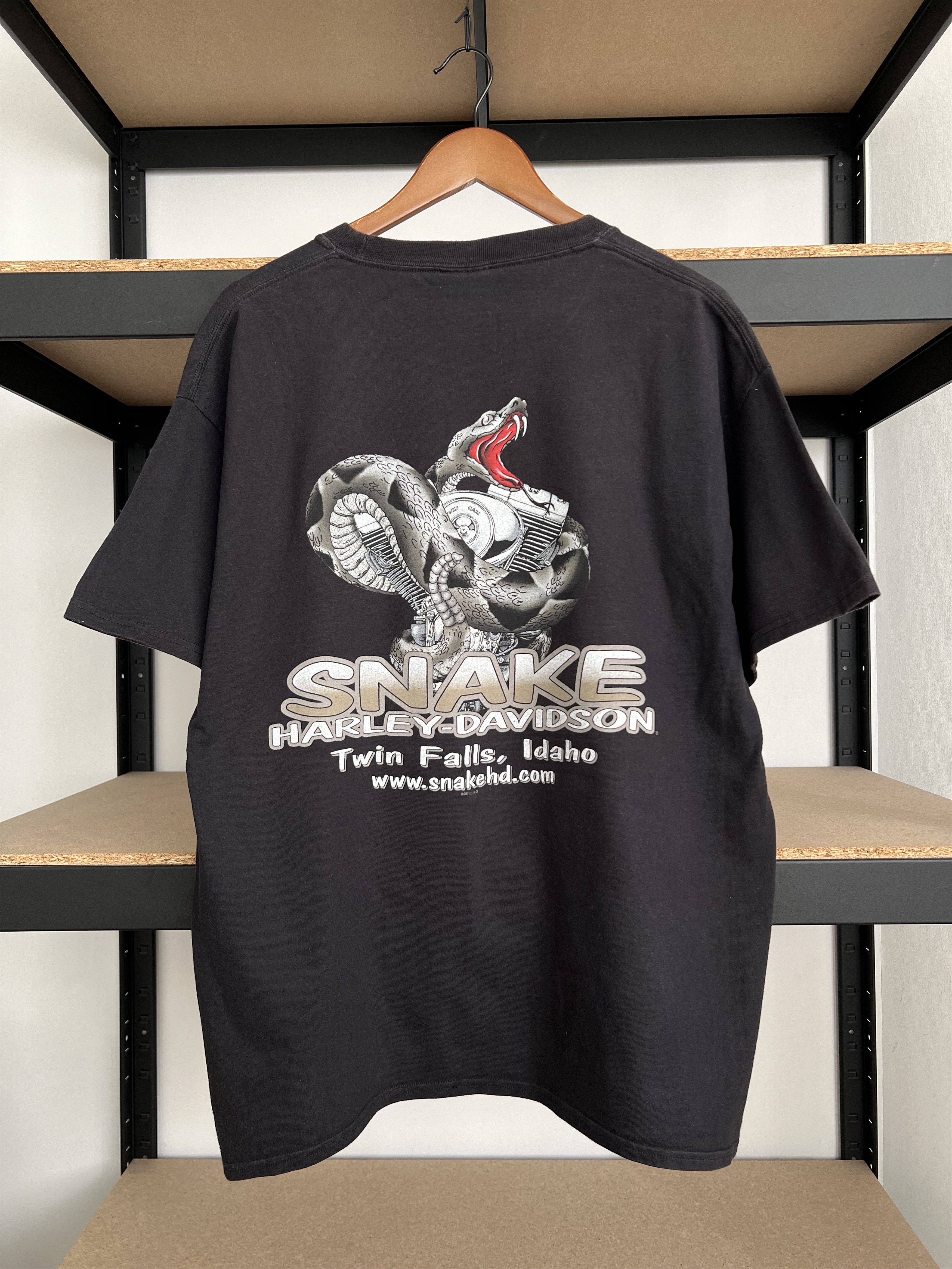 Harley Davidson Vintage 2015 Harley Davidson Motorcycle Snake Skull T-shirt Size US XL / EU 56 / 4 - 4 Thumbnail