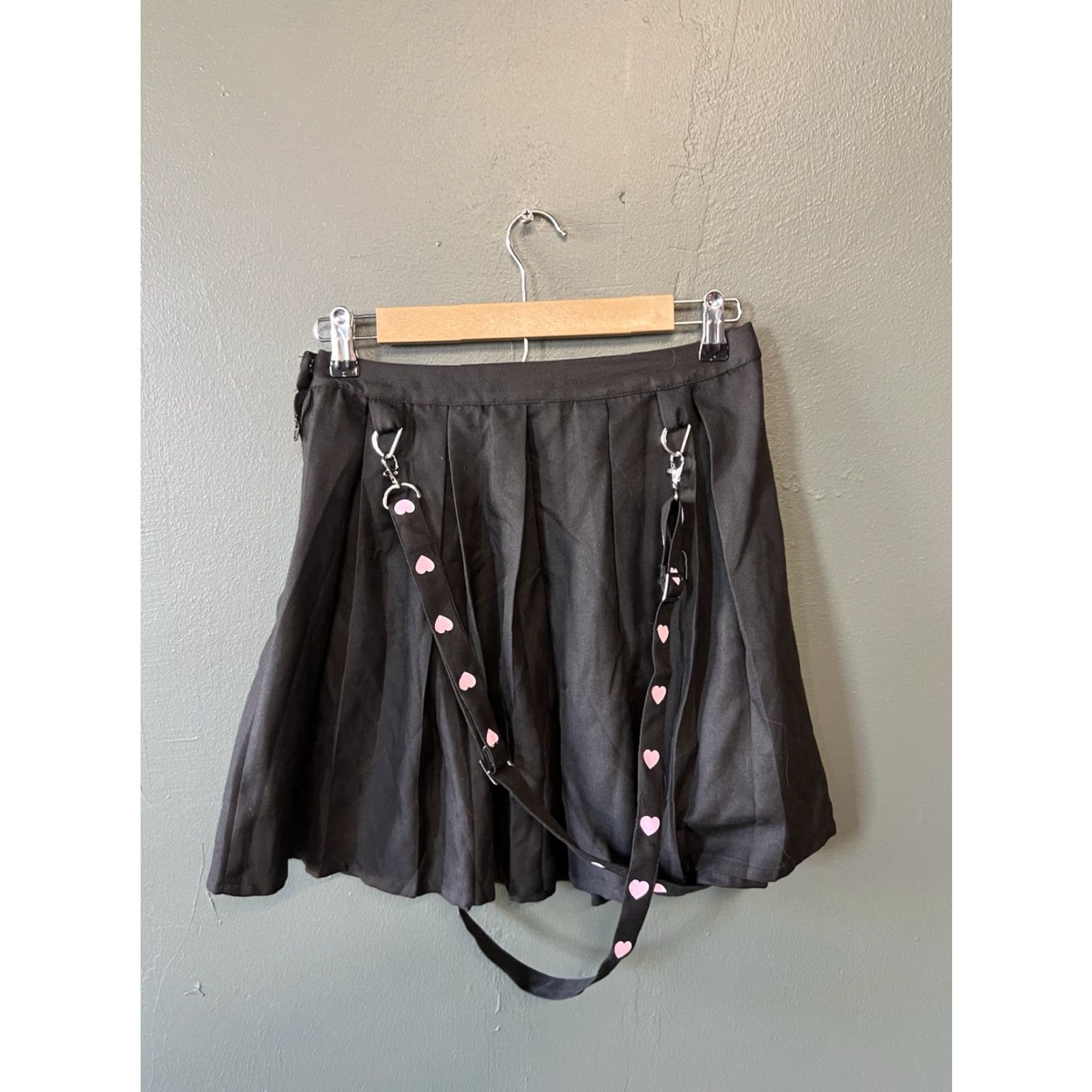 Hot Topic VINTAGE Hot Topic Women’s Black Suspender Skirt Size Medium Heart Pattern Size 32" / US 10 / IT 46 - 2 Thumbnail