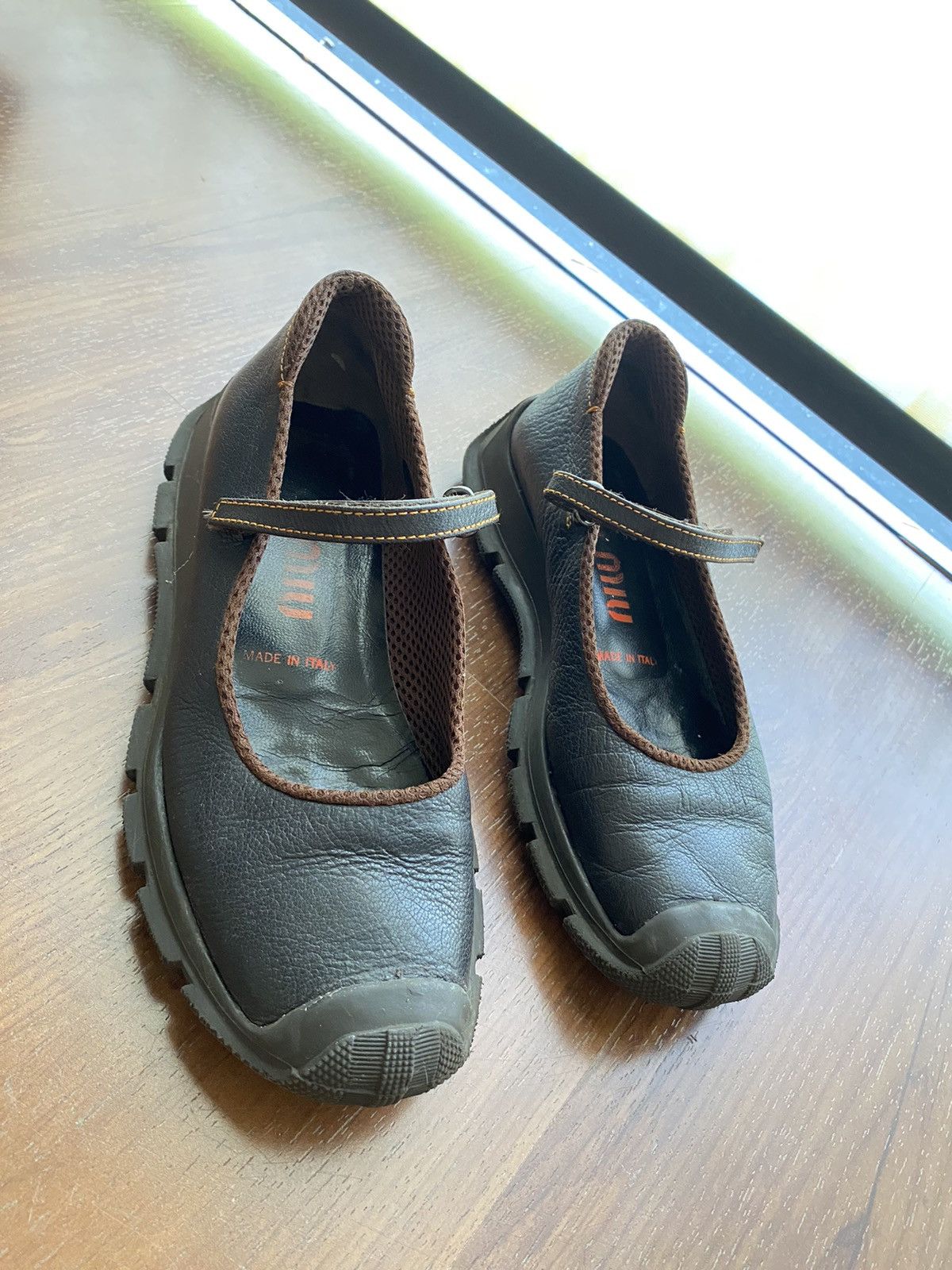 Miu Miu Miu Miu black/brown mary jane shoes. Size US 6 / IT 36 - 3 Thumbnail