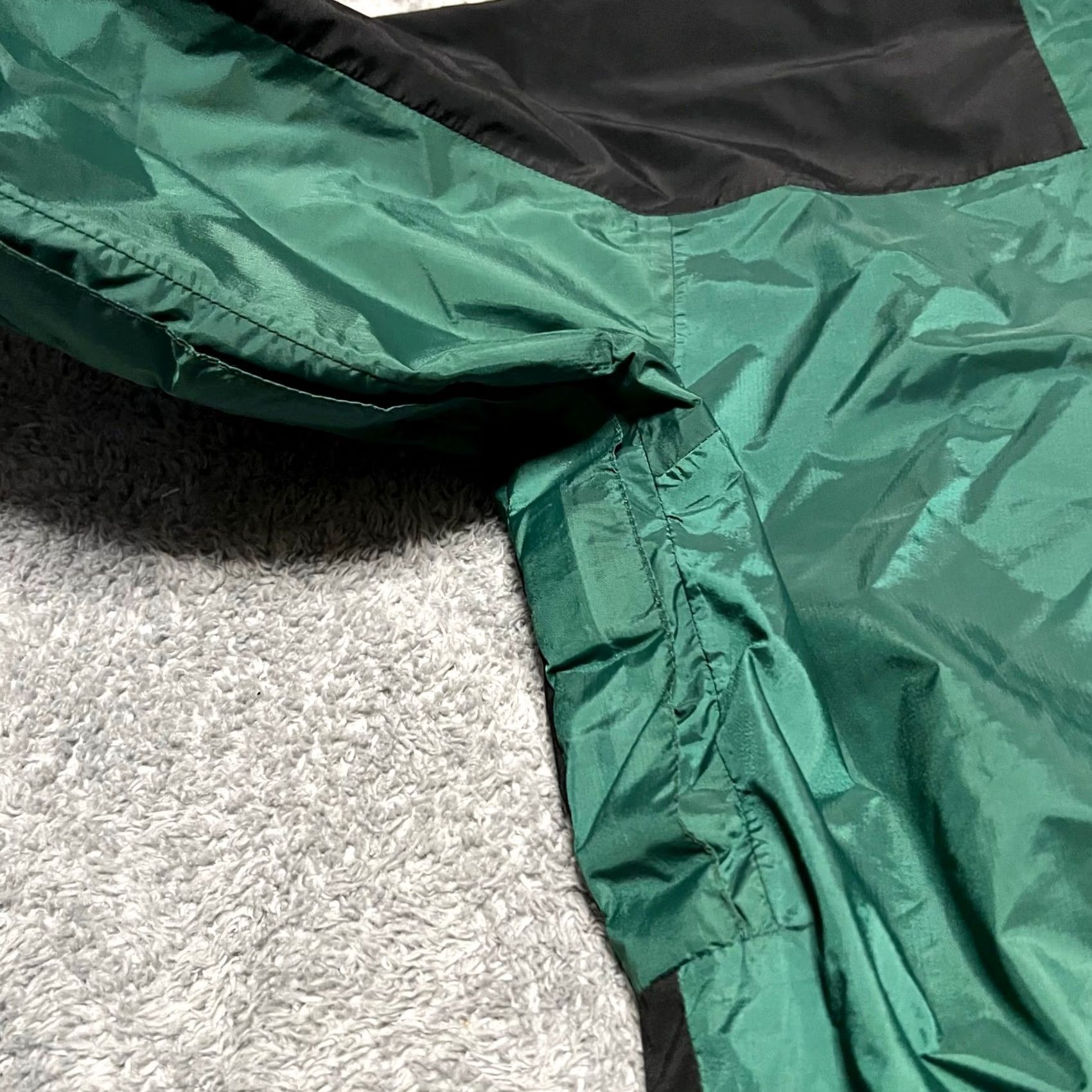 The North Face VINTAGE The North Face Jacket Mens M Green Goretex Rain Mountain 90s Mens Jacket Dark Green Rain Coat Nylon Mountain Goretex Rain Mens Size US M / EU 48-50 / 2 - 4 Thumbnail