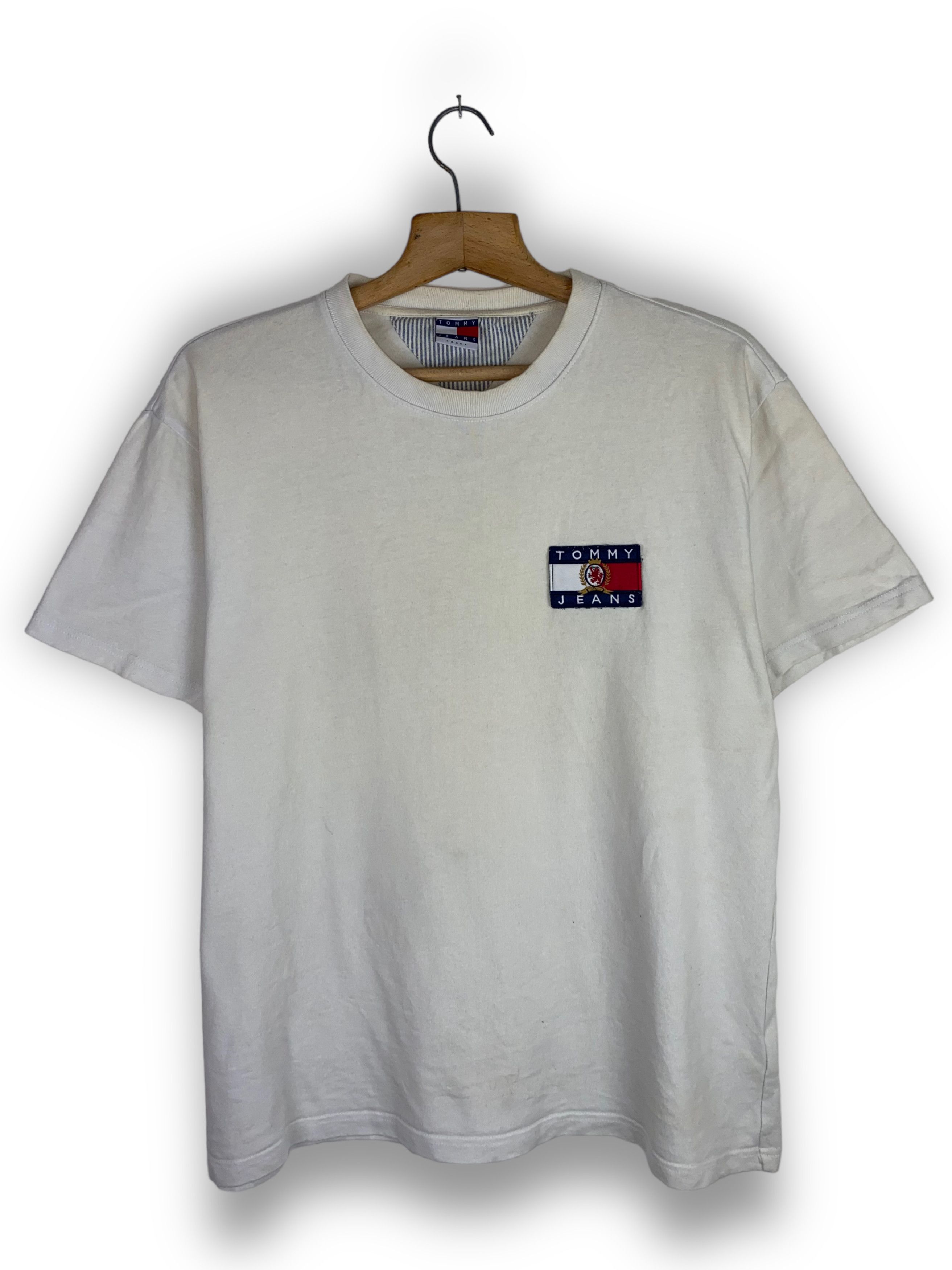 Tommy Jeans Vintage TOMMY HILFIGER JEANS Big Logo White T-Shirt M493 Size US L / EU 52-54 / 3 - 2 Thumbnail