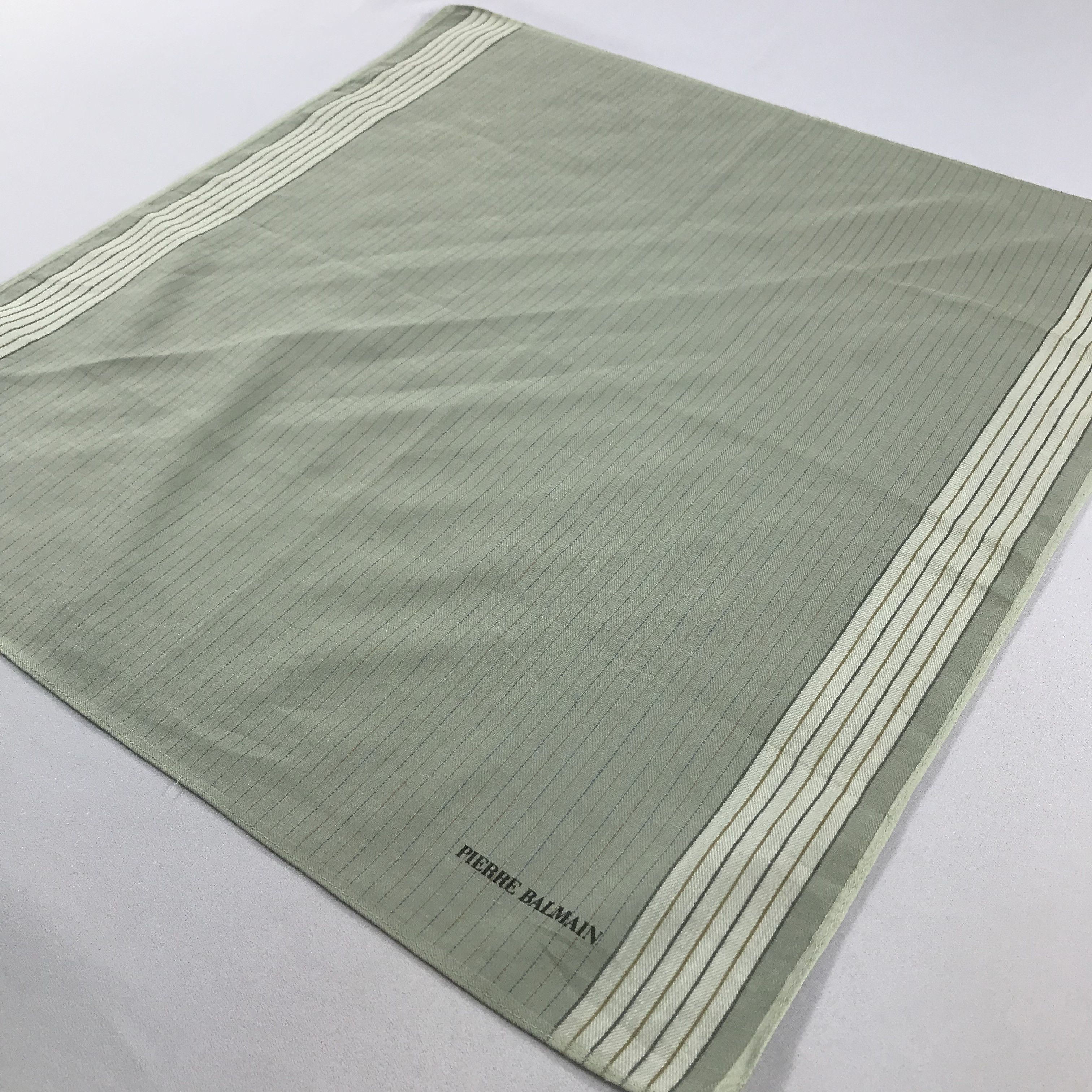 Pierre Balmain × Vintage Pierre Balmain Bandana / Handkerchief / Neckerchief - S2489 Size ONE SIZE - 2 Thumbnail