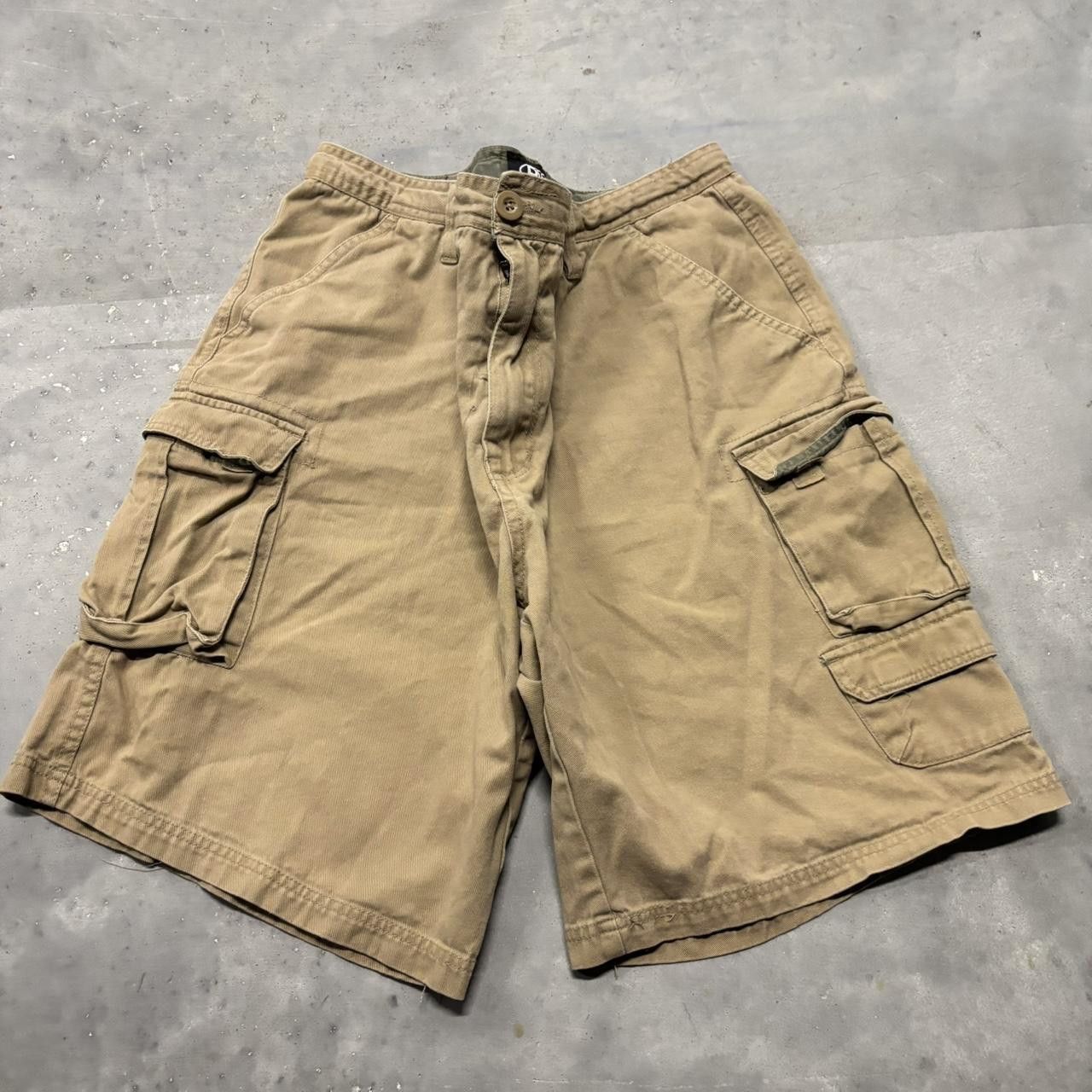 Japanese Brand × Vintage Vintage Y2K/2000s Grunge Khaki Brown Streetwear Summer Essential Cargo Shorts! Size US 36 / EU 52 - 1 Thumbnail