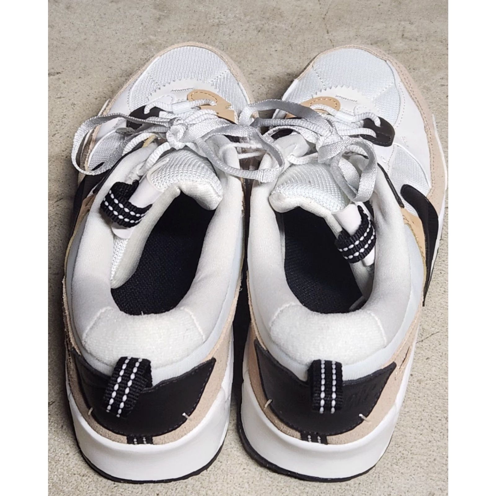 Nike Nike Air Max 90 Futura Hemp Tan Phantom Sanddrift DM9922-002 11.5 Womens Athletic Sneakers B Width Size US 12 / IT 42 - 3 Thumbnail