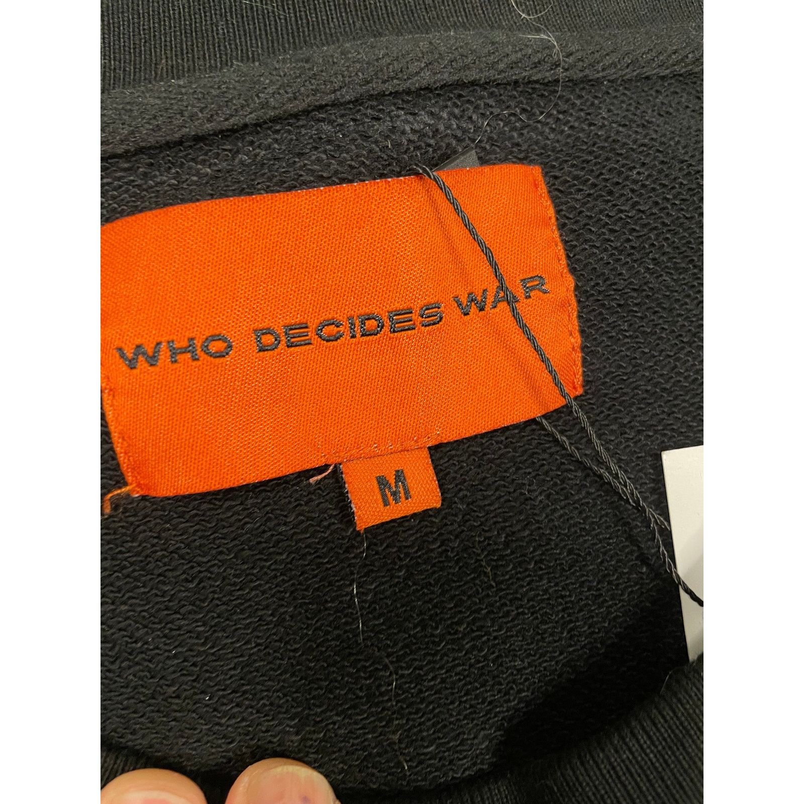 Who Decides War MRDR BRVDO Crewneck Black Medium Used Size US M / EU 48-50 / 2 - 3 Thumbnail