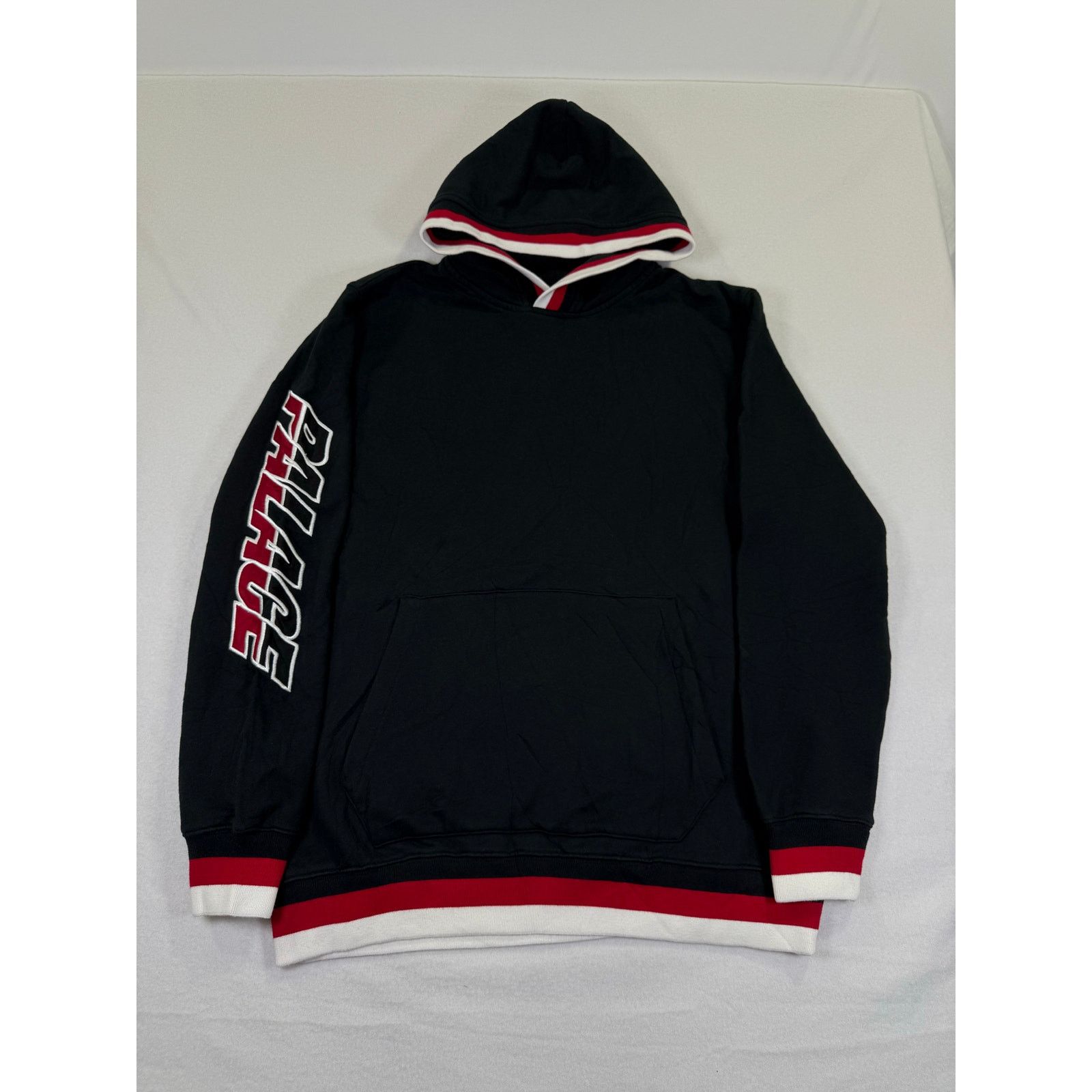 Palace Split Handle Hood | Grailed