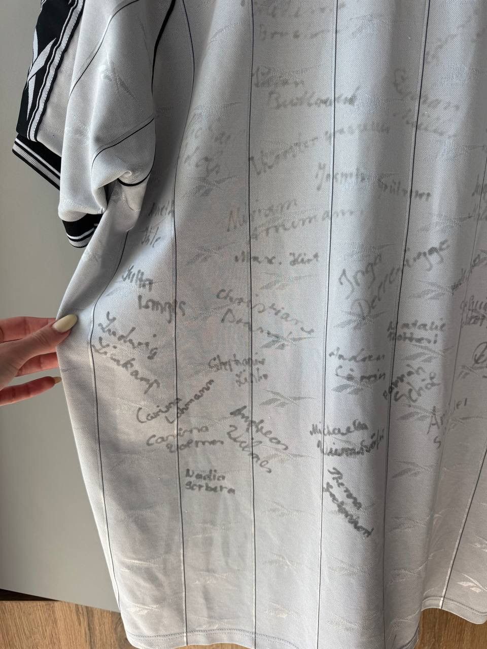 Vintage Signed Borussia Monchengladbach 1997-1998 Away Jersey Shirt Size US XXL / EU 58 / 5 - 7 Thumbnail