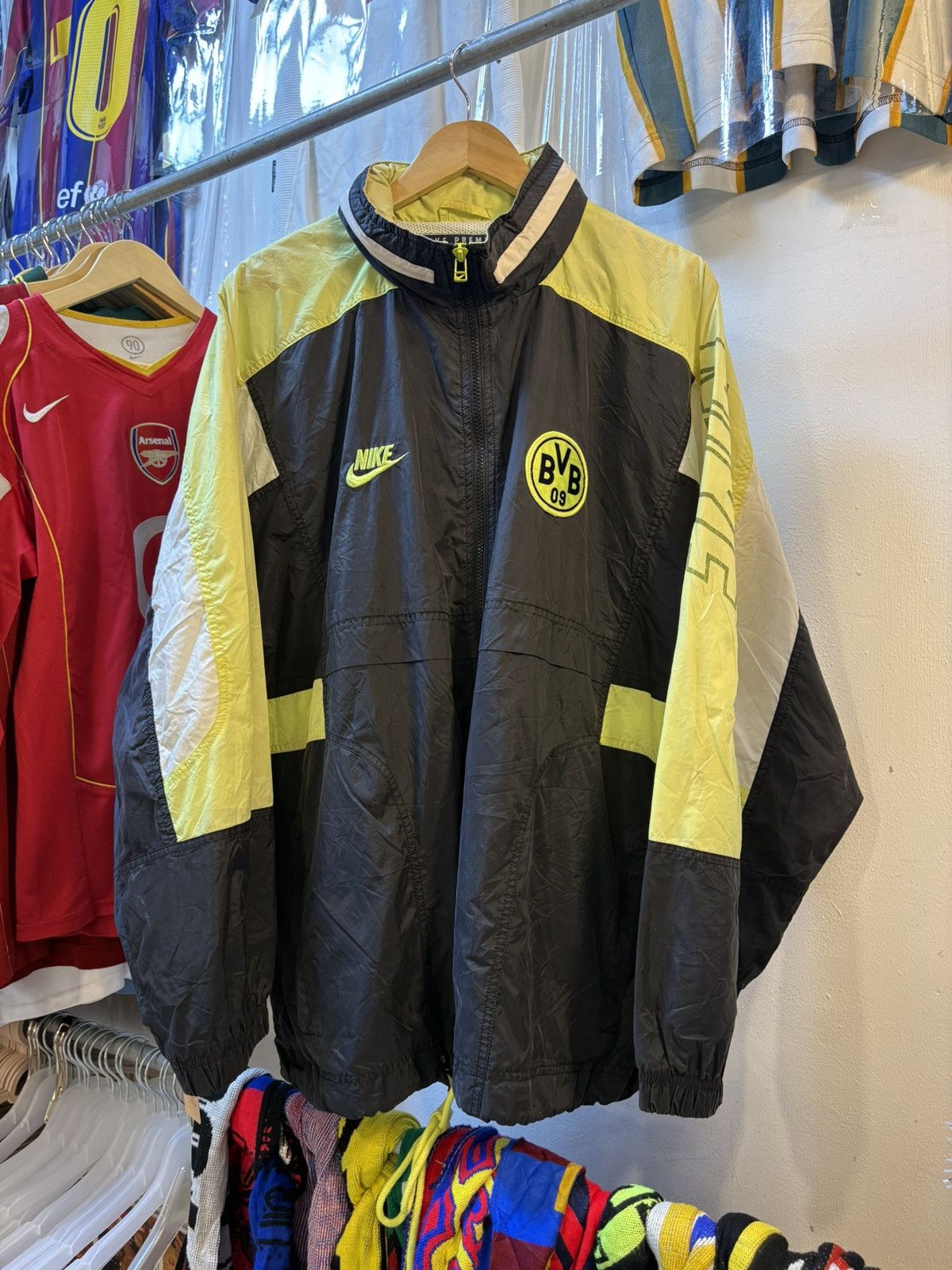 Nike Rare Vintage Borussia Dortmund Tracksuit Size US XL / EU 56 / 4 - 1 Thumbnail