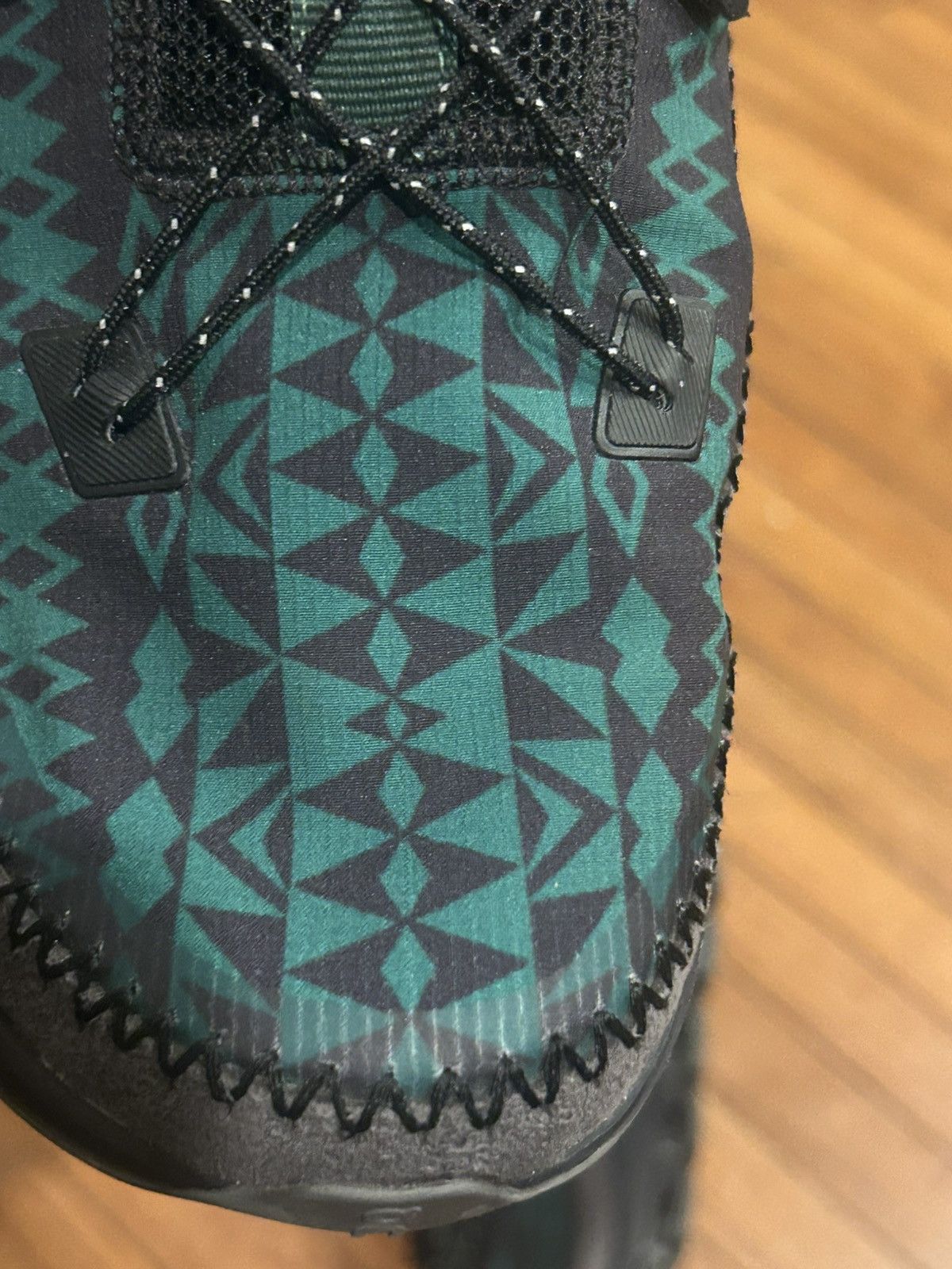 On × South2 West8 Cloudaway Black/Evergreen Running Shoe Size US 13 / EU 46 - 9 Thumbnail