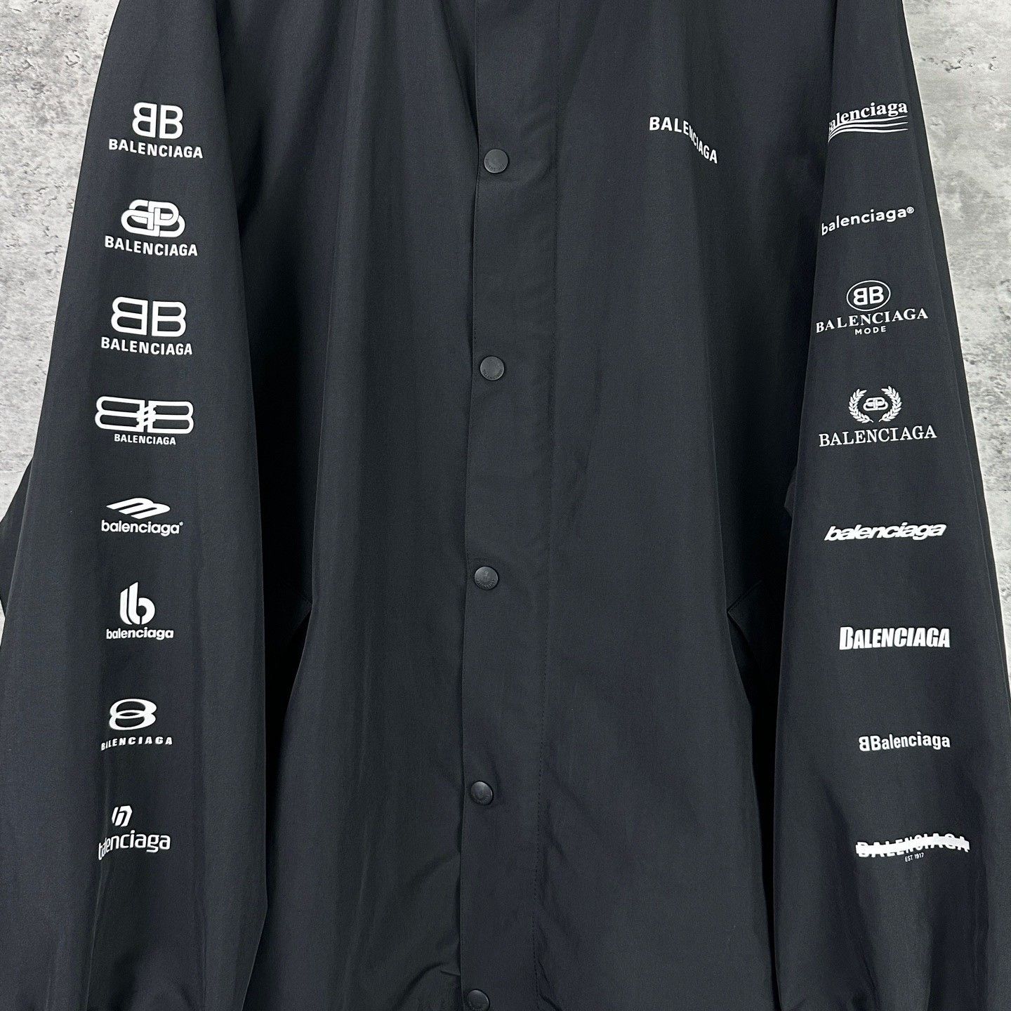 Balenciaga Balenciaga Logo Print Hooded Jacket Size US S / EU 44-46 / 1 - 4 Thumbnail