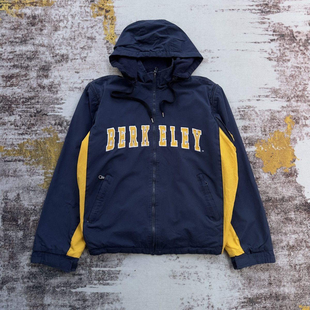 Japanese Brand RARE CAL BIG EMBROIDERY LOGO REVERSIBLE FLEECE JACKET Size US L / EU 52-54 / 3 - 5 Thumbnail