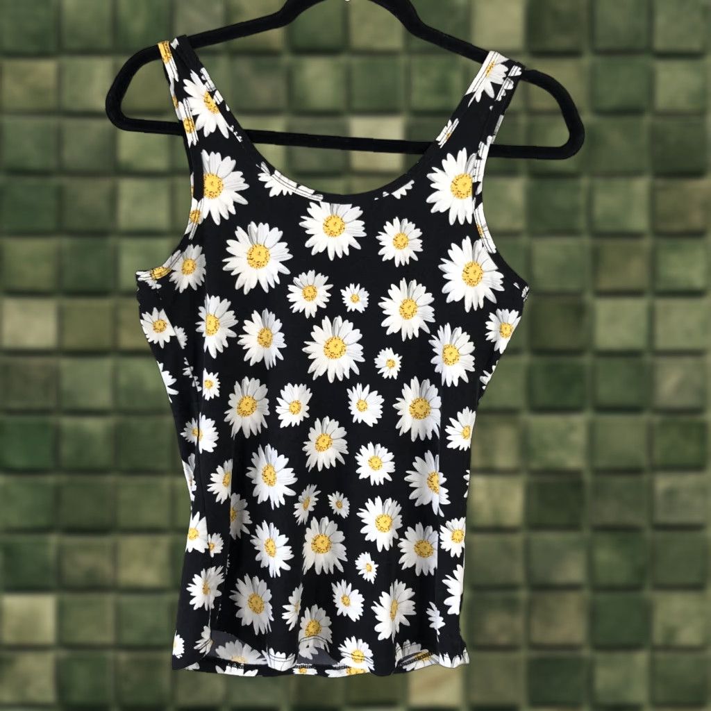 Vintage No Boundaries Tank Top Womens L Daisy Floral Print Stretch Sleeveless Summer RGB Black 90s Vintage? Size L / US 10 / IT 46 - 1 Thumbnail