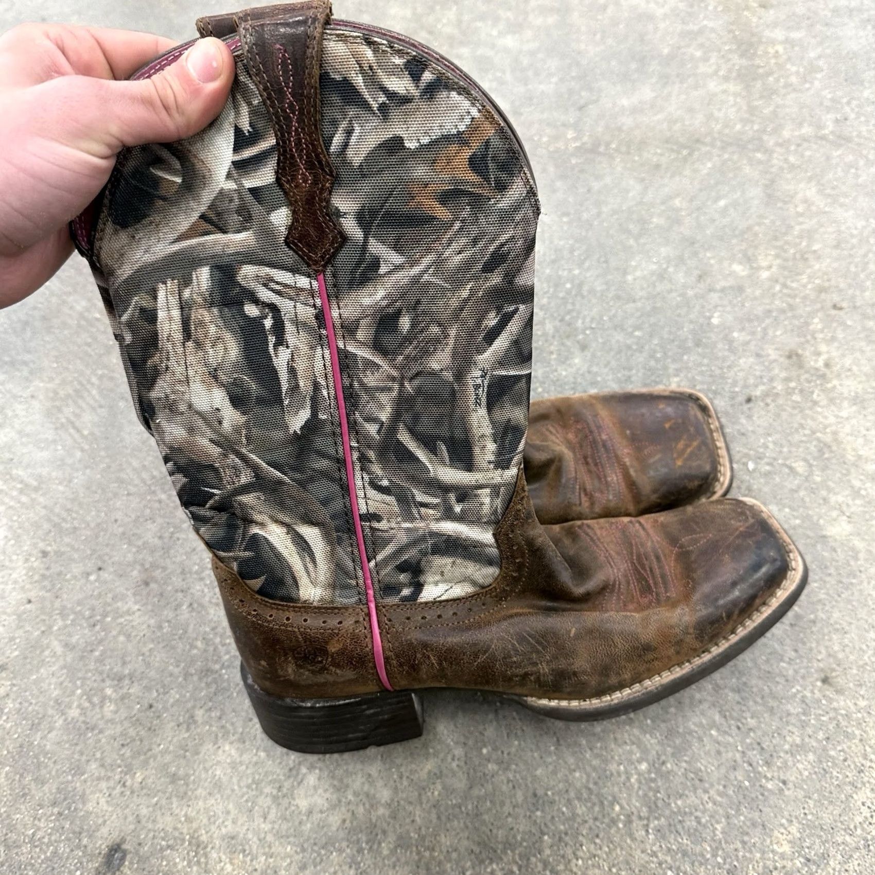 Ariat Ariat Unbridled Western Boots Square Toe Camouflage Pink B Women Sz 7.5 Size US 5 / IT 35 - 5 Thumbnail