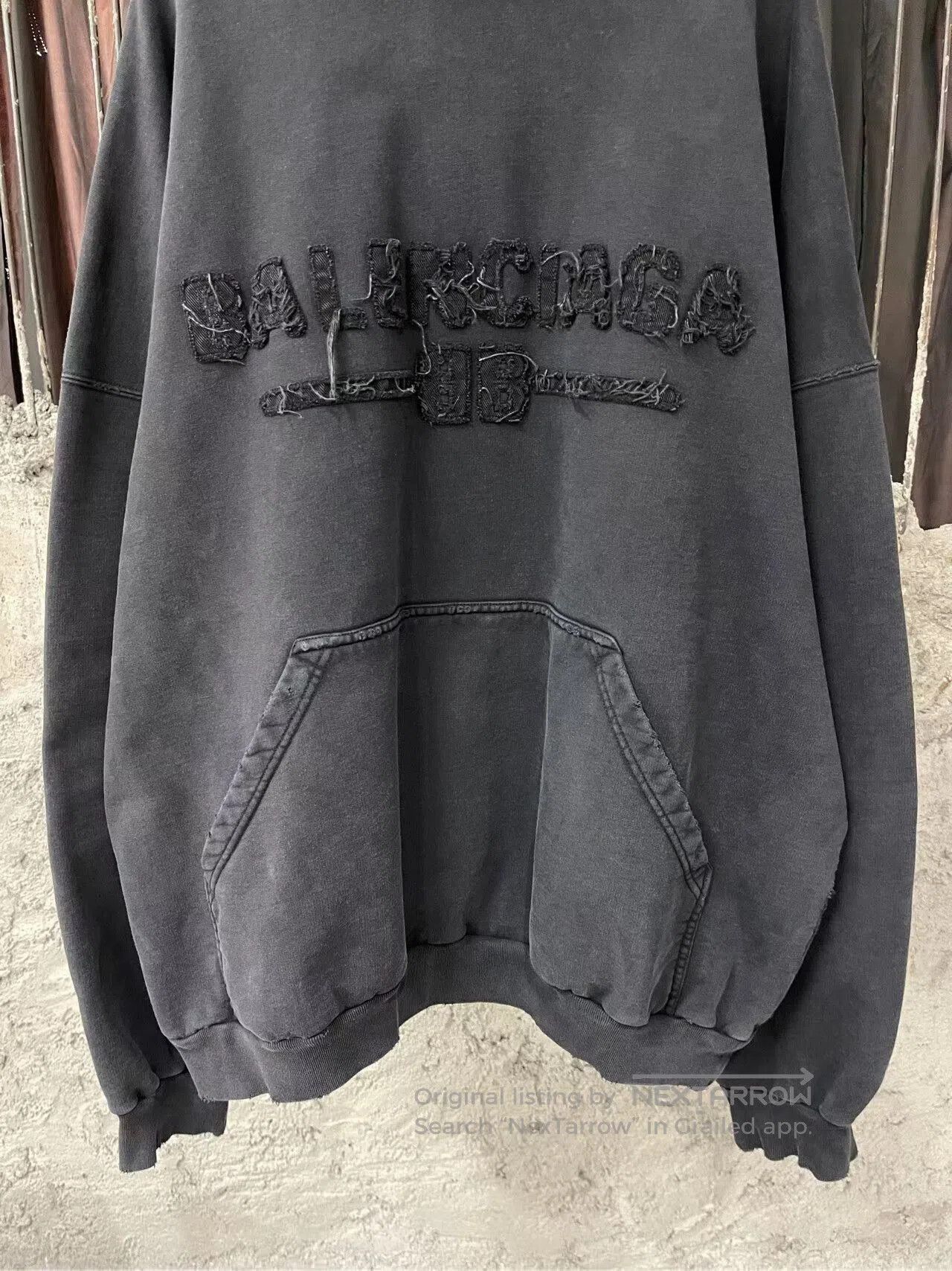 Balenciaga balenciaga oversized hoodie in dark color. Size US S / EU 44-46 / 1 - 4 Thumbnail