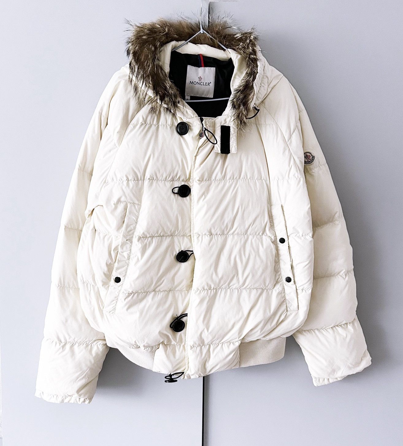Moncler Moncler puffer jacket on off white cream Size US M / EU 48-50 / 2 - 1 Thumbnail