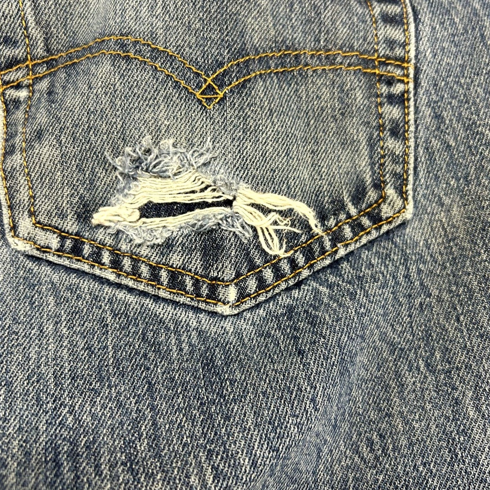 Levi's Levi's 501 Jeans Mens 32x34 Blue Straight Regular Medium Distressed 5-Pocket Denim Regular Fit Button Fly Jeans Mens Women? Size US 32 / EU 48 - 5 Thumbnail