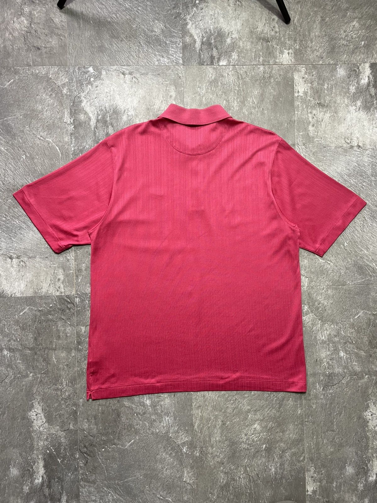 Nike Vintage Nike Golf Tiger Woods Pink White Dri Fit Shirt L Size US L / EU 52-54 / 3 - 5 Thumbnail