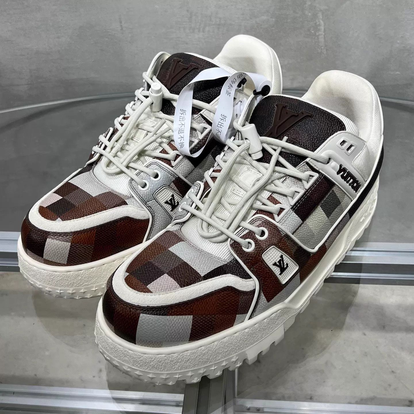 Louis Vuitton LV Trainer White Brown Monogram Pangding UK9/43 Size US 10 / EU 43 - 2 Thumbnail