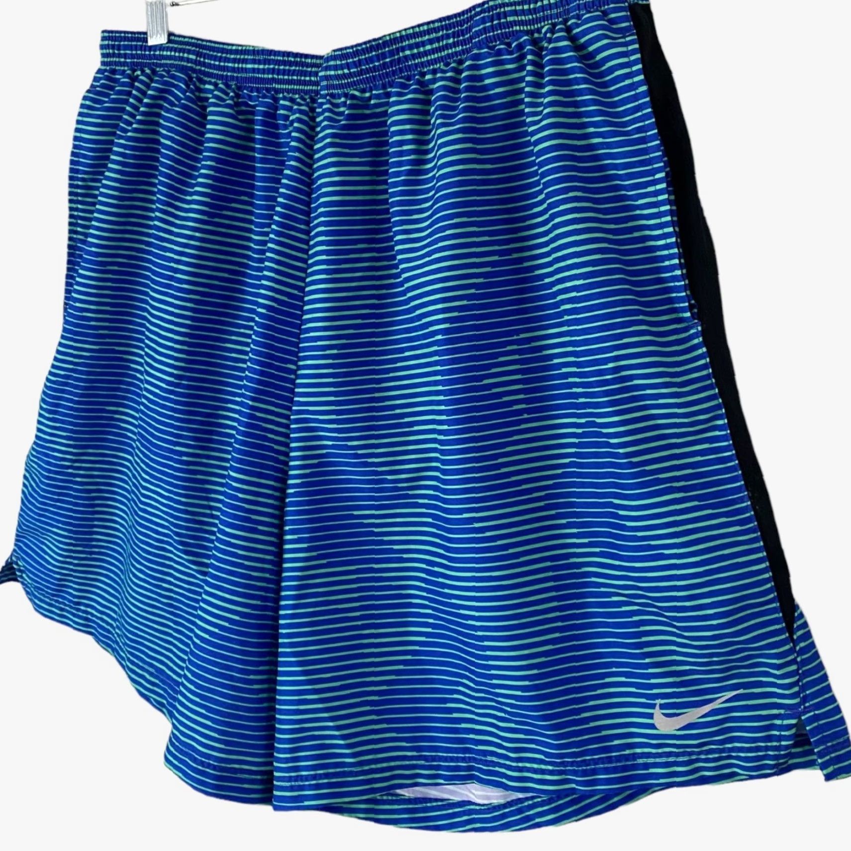 Nike VINTAGE Nike Dri-Fi Challenger Striped 7'' Running Short Blue Mens 2XL Lined Active Wear Size US 39 - 3 Thumbnail