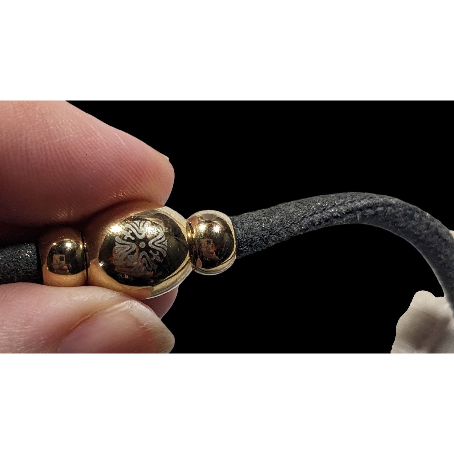 Other Modern Qudo Shimmery Grey Suede Wrap Bracelet Size ONE SIZE - 4 Thumbnail