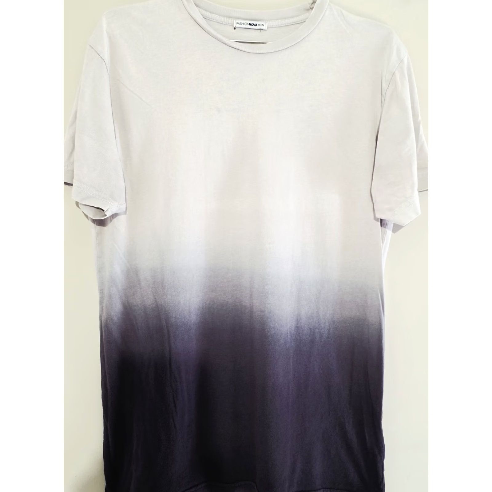 Fashion Nova Fashion Nova Men's Crew Neck short-sleeve ombre t-shirt. Small/medium Read Size US M / EU 48-50 / 2 - 3 Thumbnail