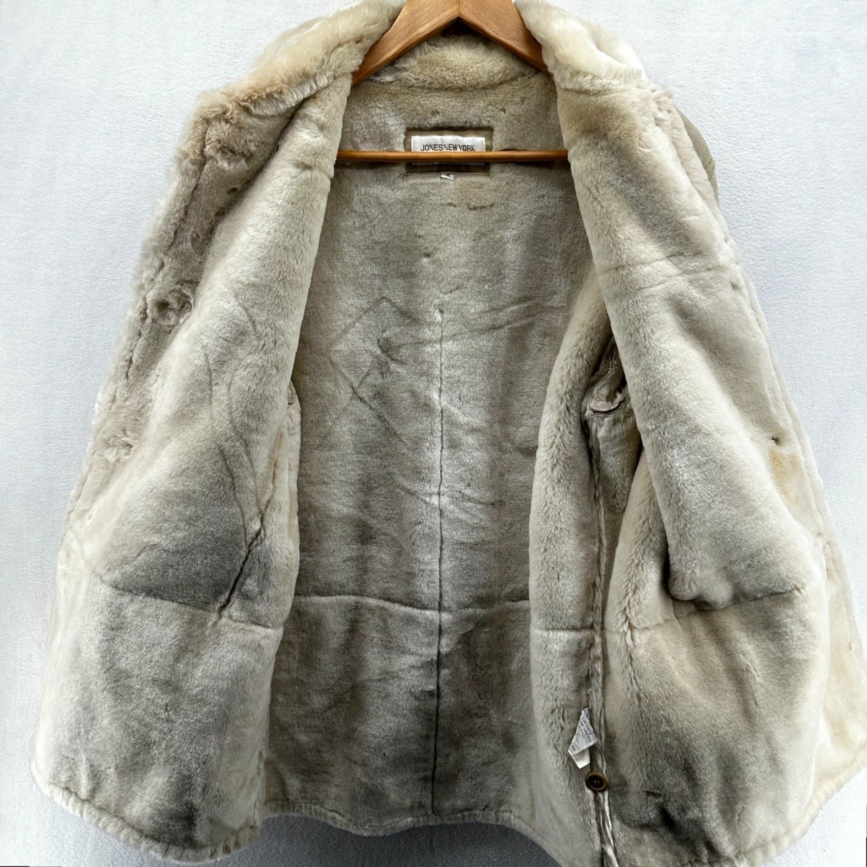 Jones New York Jones New York Sport Jacket Beige Women's M Faux Fur Long Sleeve Pockets Size M / US 6-8 / IT 42-44 - 3 Thumbnail