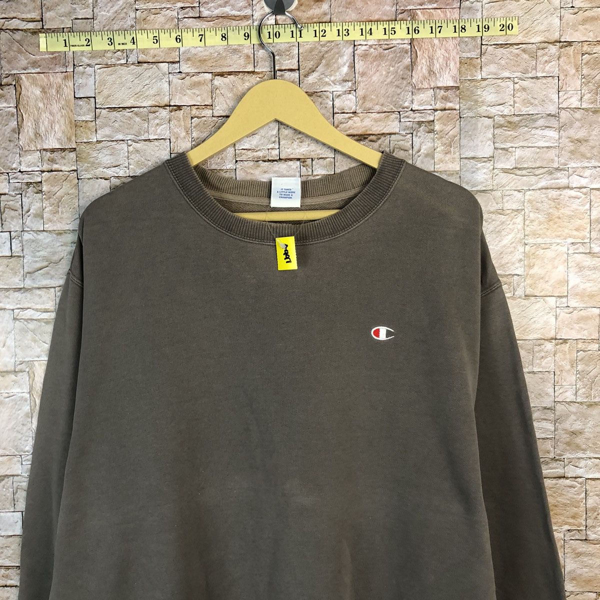 Champion × Vintage Champion vintage faded Brown Sweatshirt #A497 Size US XL / EU 56 / 4 - 5 Thumbnail