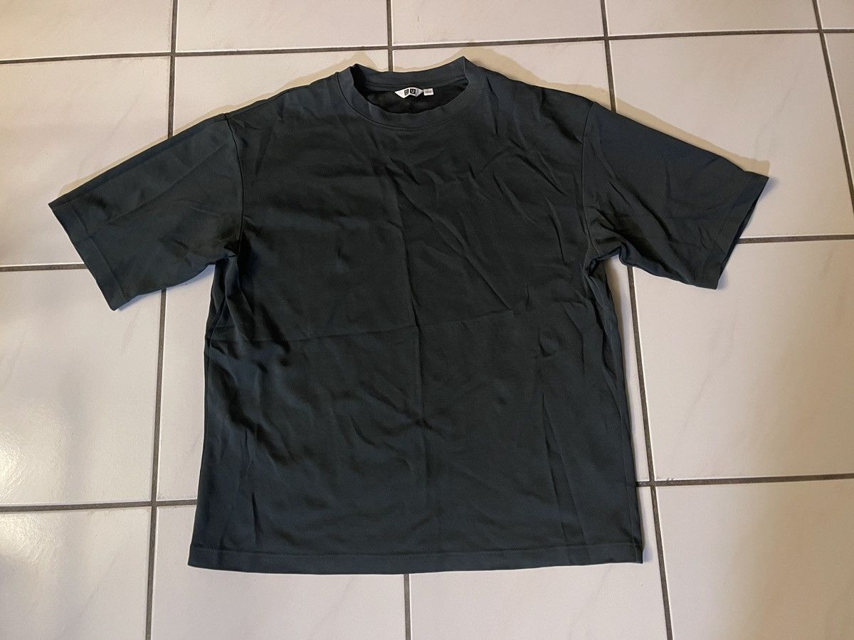 Uniqlo Uniqlo U Mens Size Large Crew Neck Green T-Shirt Oversized Size US L / EU 52-54 / 3 - 1 Thumbnail