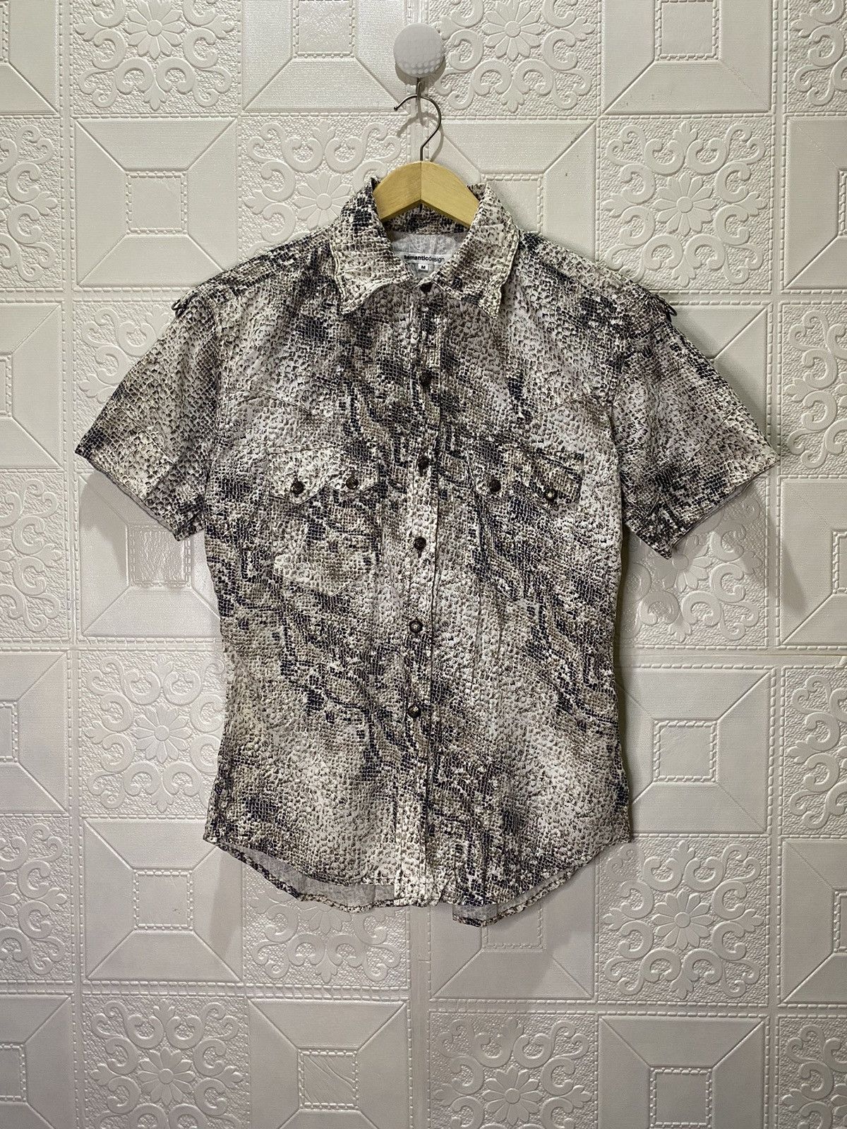 トップス ''Semantic Design'' L/S Snake Pattern T Semantic Design'' L/S Snake Pattern T