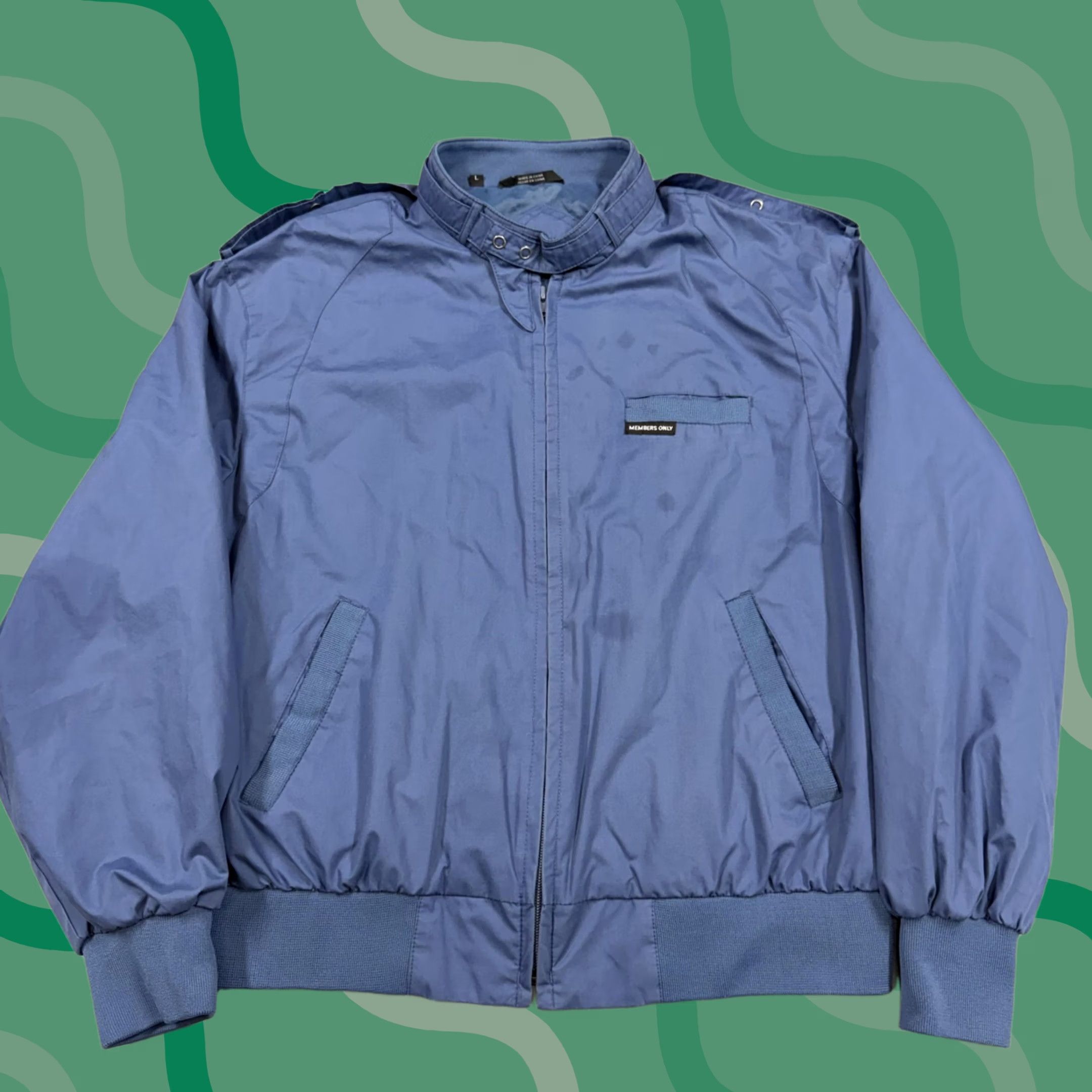 Members Only Members Only Jacket Mens L Blue Bomber Full Zip Lined Pockets Epaulet Stand-Up Collar Vintage? No Size US L / EU 52-54 / 3 - 1 Thumbnail
