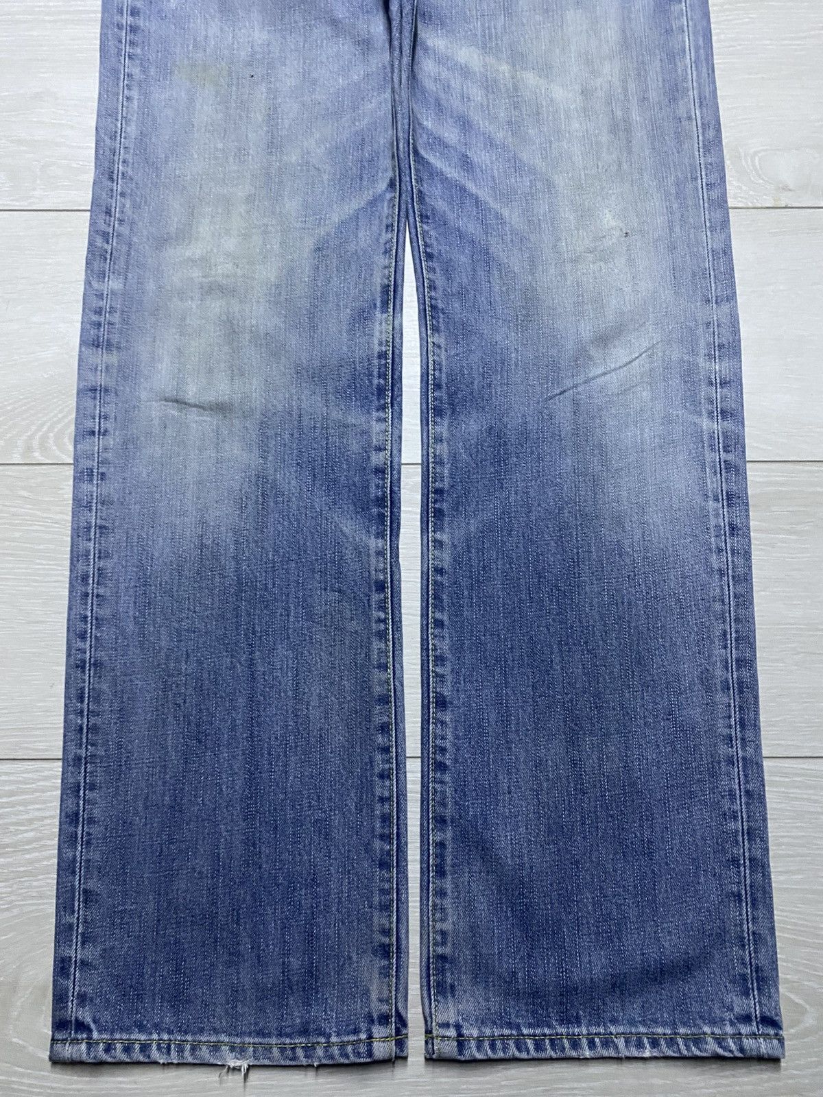 Japanese Brand Vintage Japanese Uniqlo S-002 Light Wash Distressed Jeans Size US 33 - 5 Thumbnail
