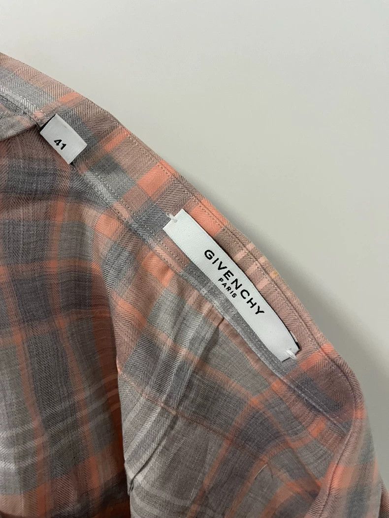 Givenchy Givenchy Shirt 2506-Nextarrow Size US XL / EU 56 / 4 - 5 Thumbnail