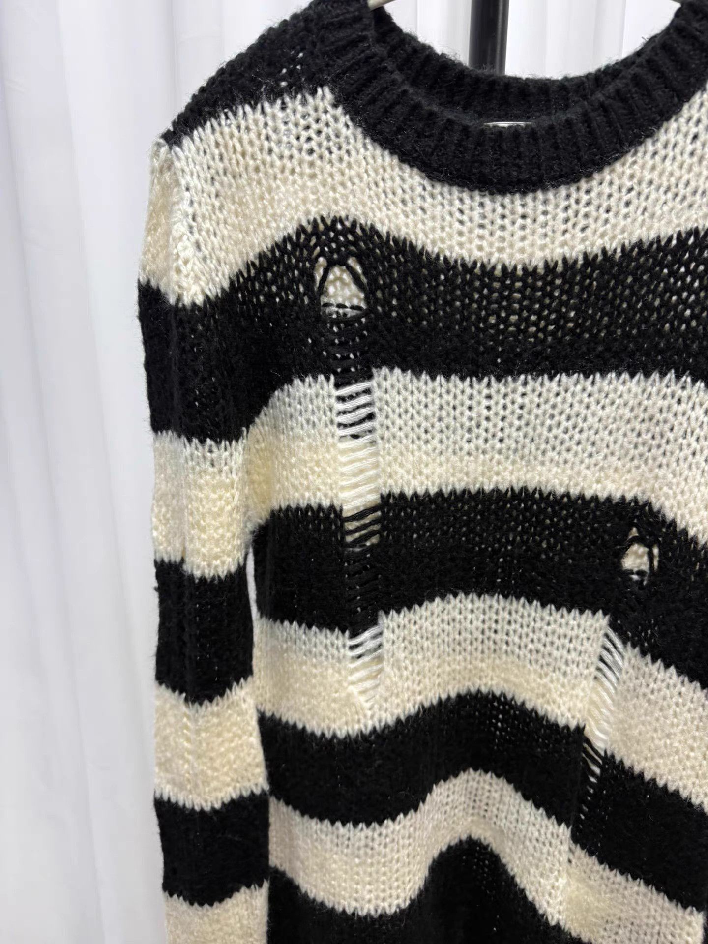 Ann Demeulemeester Ann demeulemeester Distressed Striped Sweater K20 Size US XXS / EU 40 - 6 Thumbnail