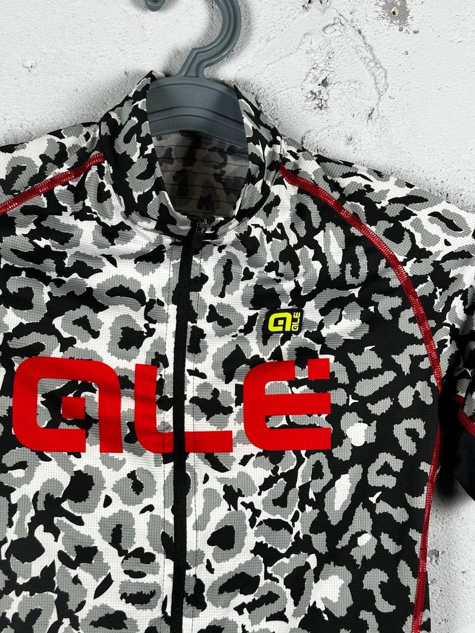 Other Luxury Ale Cycling Made In Italy Colourful Jersey Size US S / EU 44-46 / 1 - 4 Thumbnail