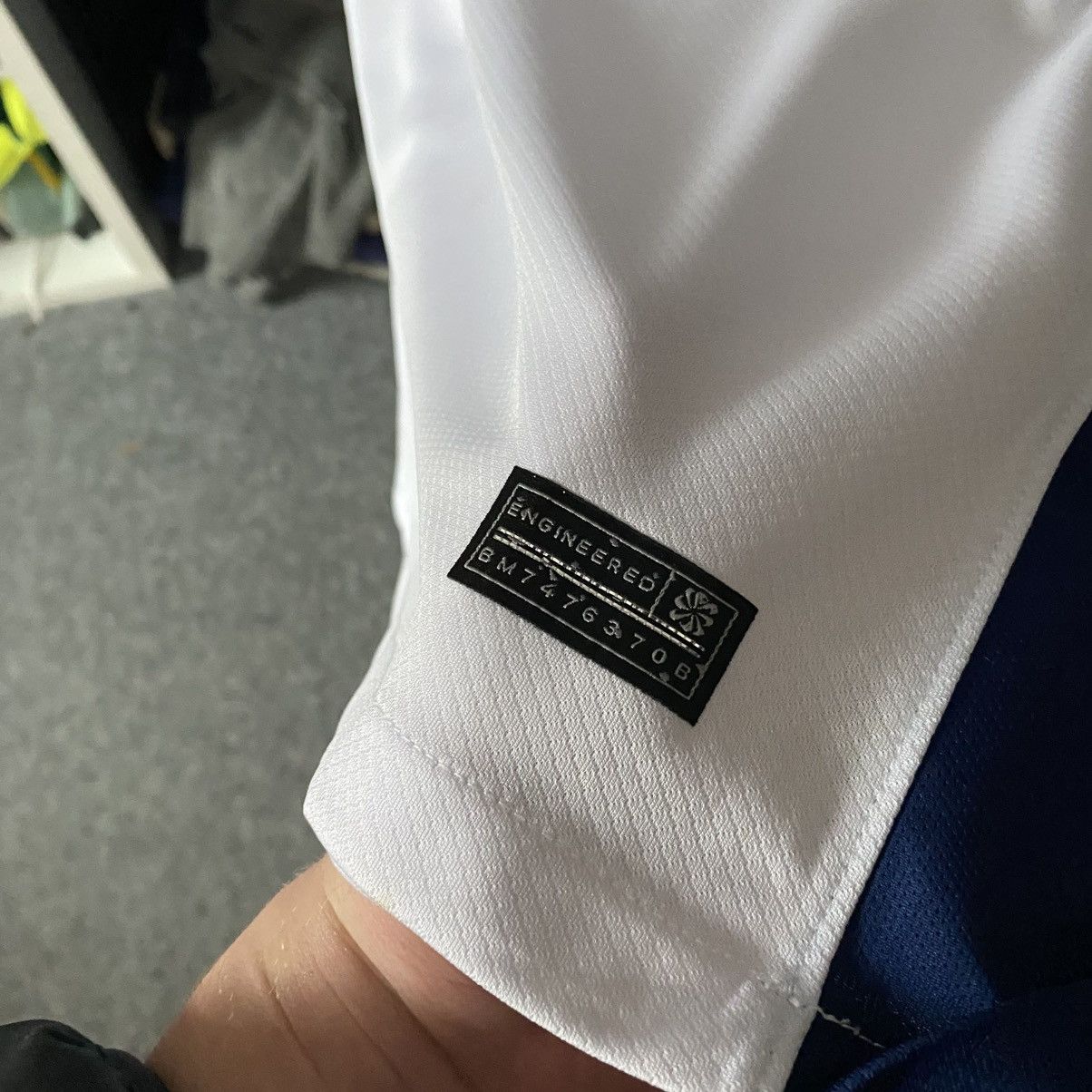 Nike Mens Nike England 2019 National home soccer jersey size S Size US S / EU 44-46 / 1 - 10 Thumbnail