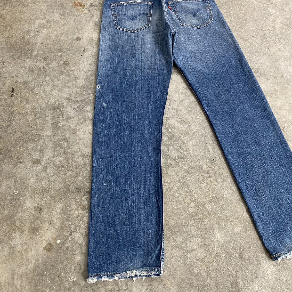 Levi's Size 33x32.5 Vintage 00’s Levis 501 Faded Blue Ripped Jeans Size US 33 - 15 Thumbnail