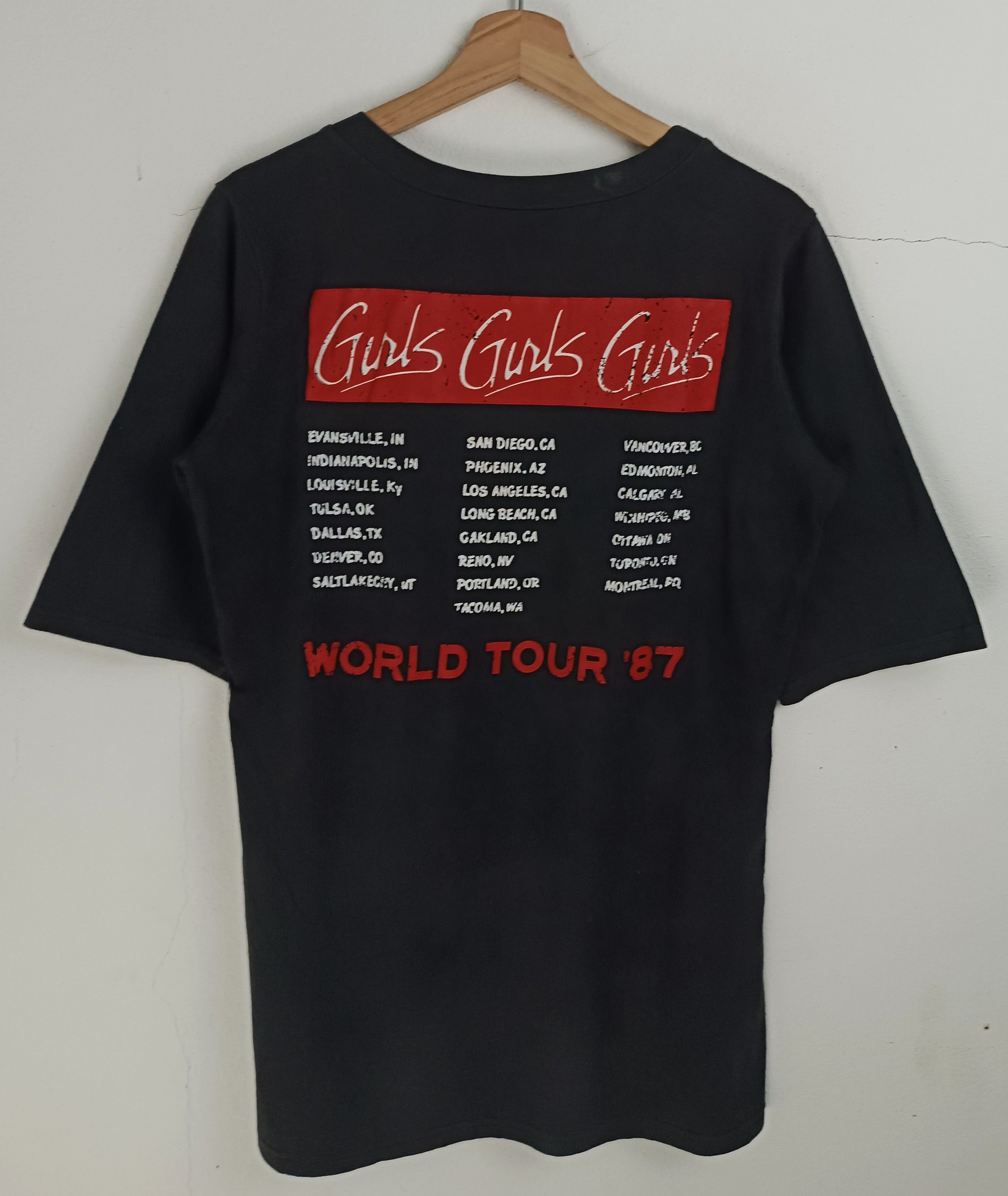 Band Tees VINTAGE BAD BOYS MOTLEY CRUE HOLLYWOOD CA VERY RARE Size US M / EU 48-50 / 2 - 4 Thumbnail